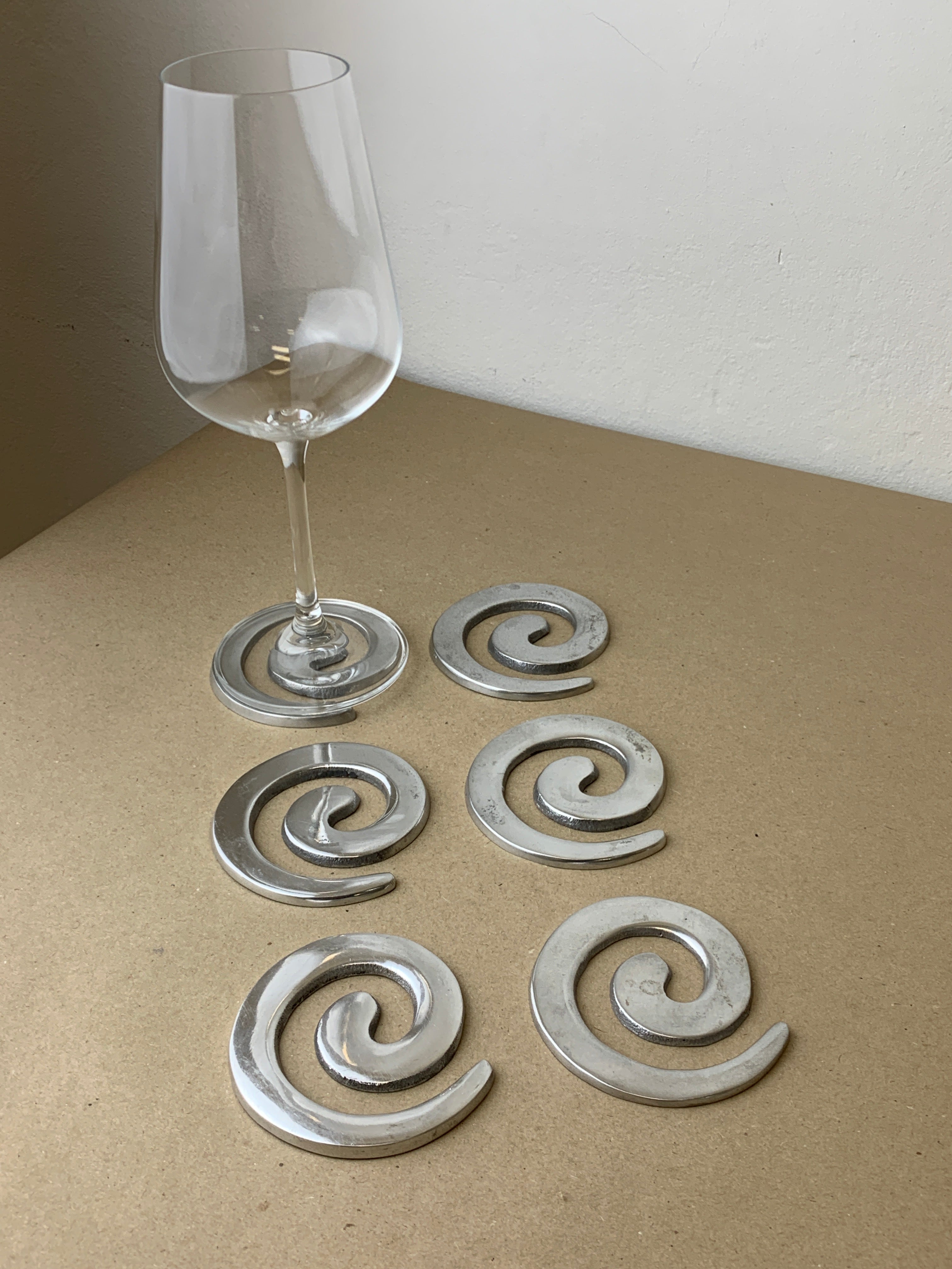 Biomorphic coasters in solid Aluminium, set of 6, Spain, 1980's