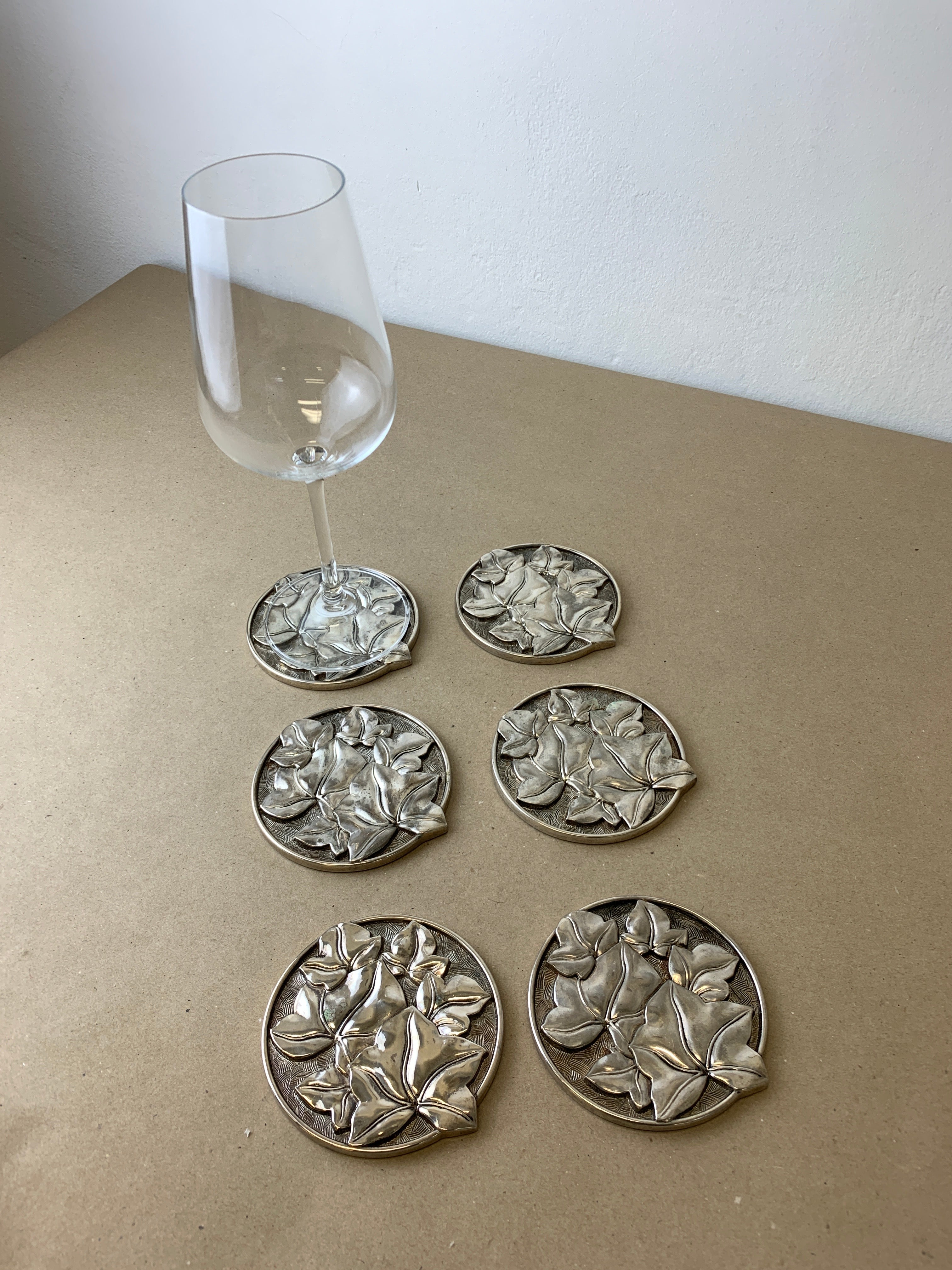 Regency Floral coasters in solid Aluminium, set of 6, Spain, 1980's
