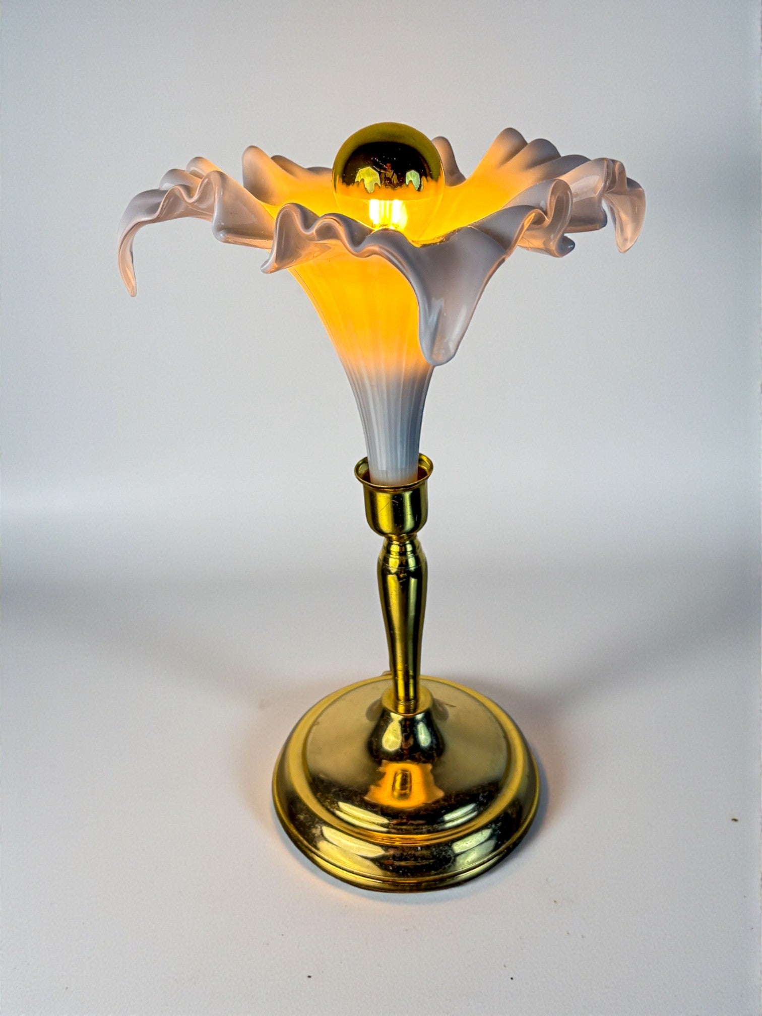 Italian White Calla Lily flower table lamp, murano glass, Circa 1970's