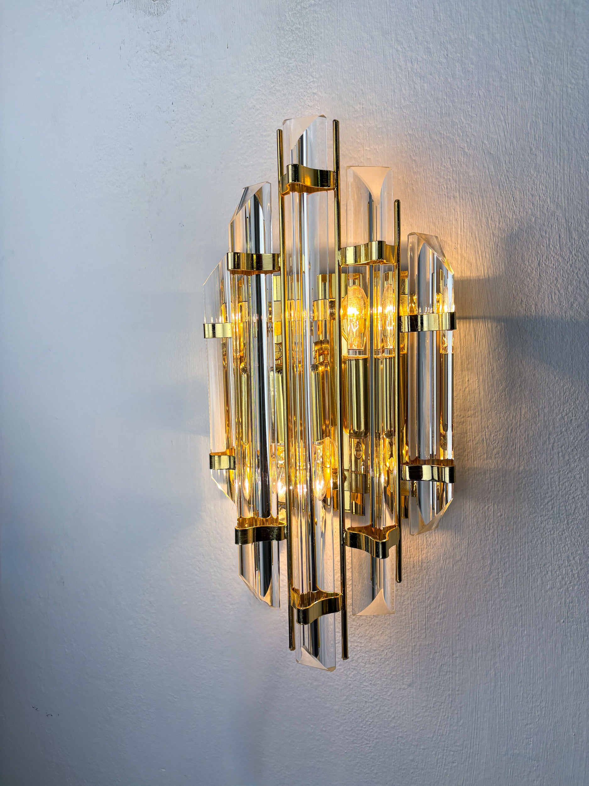 Venini Triedi Cut Glass Wall Sconce, Italy, circa 1970s