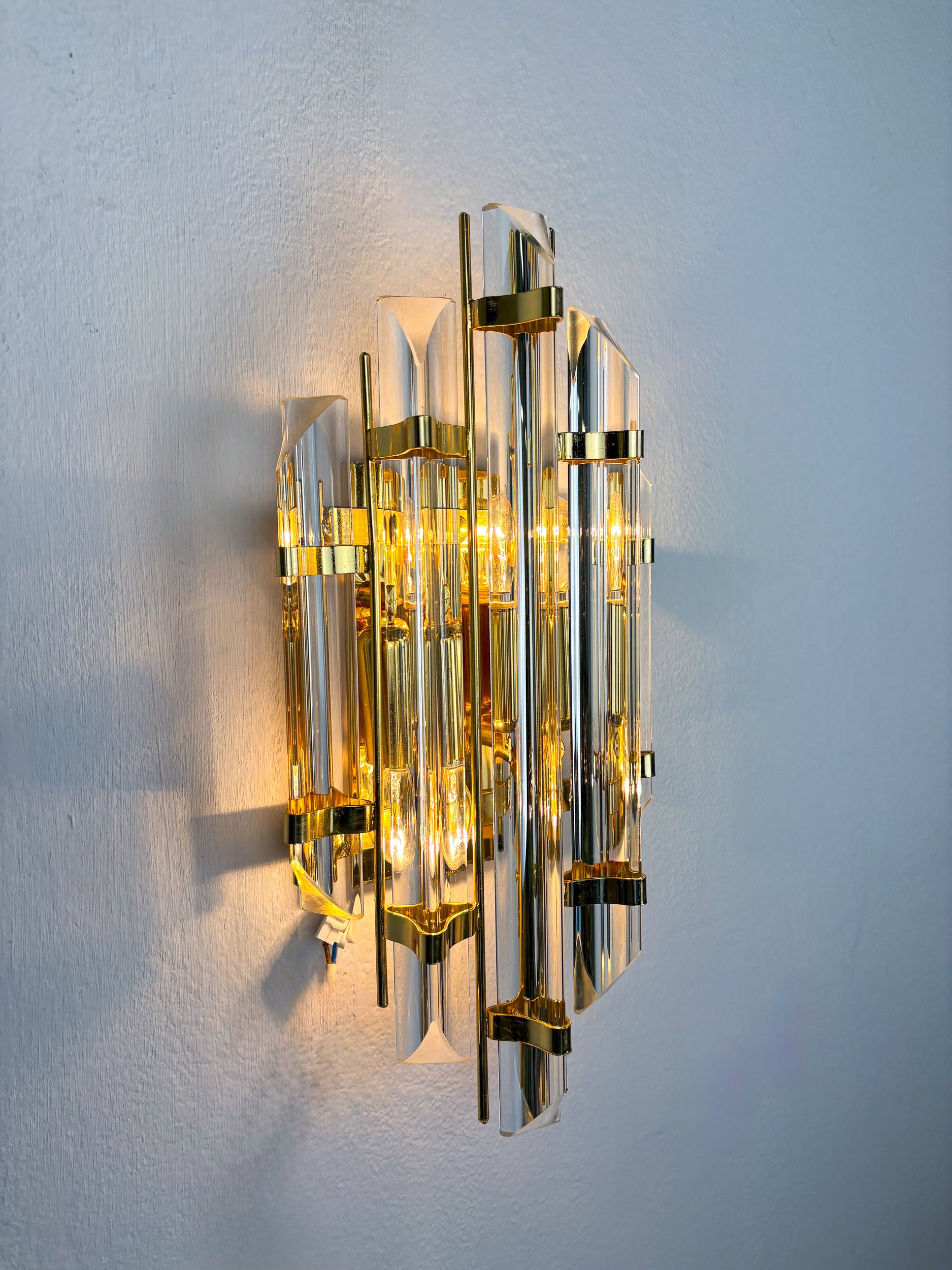 Venini Triedi Cut Glass Wall Sconce, Italy, circa 1970s