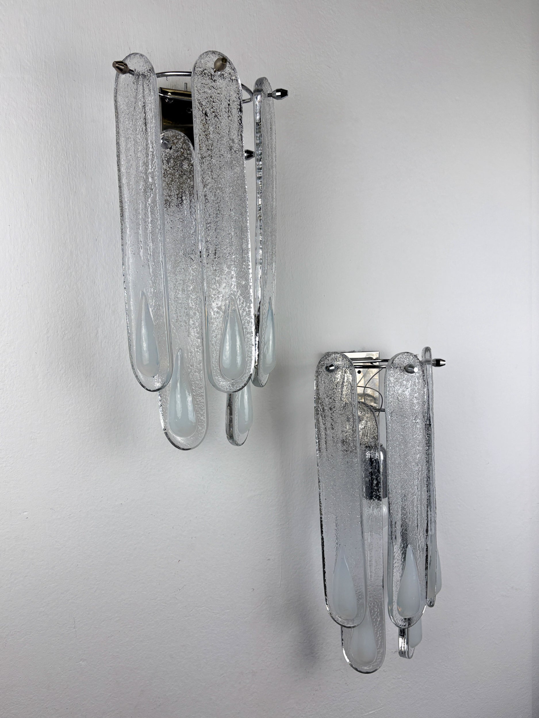 Pair of 2-tier Murano Mazzega wall lights, Iridescent White Frosted Glass, Italy, Circa 1960's