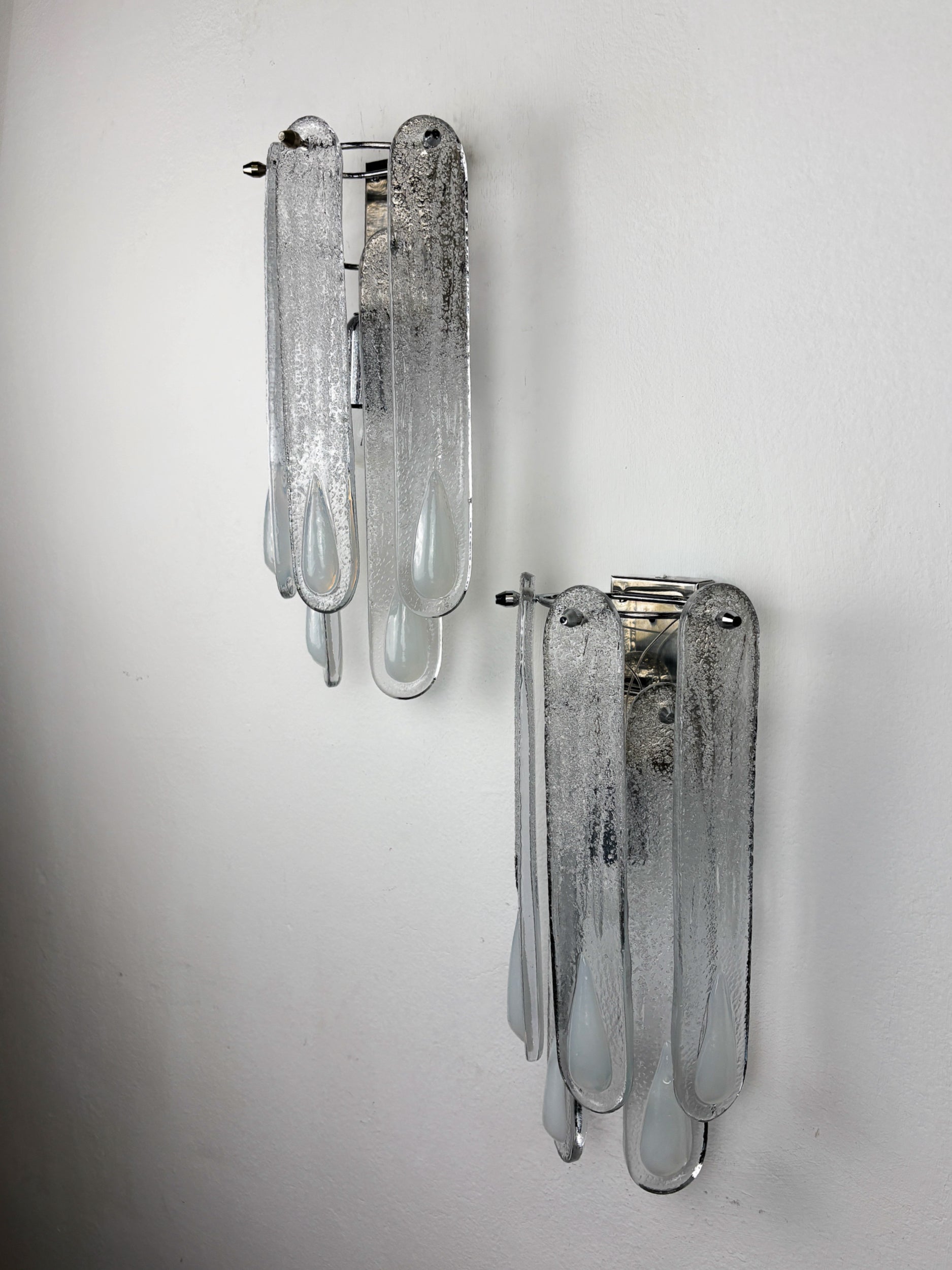 Pair of 2-tier Murano Mazzega wall lights, Iridescent White Frosted Glass, Italy, Circa 1960's