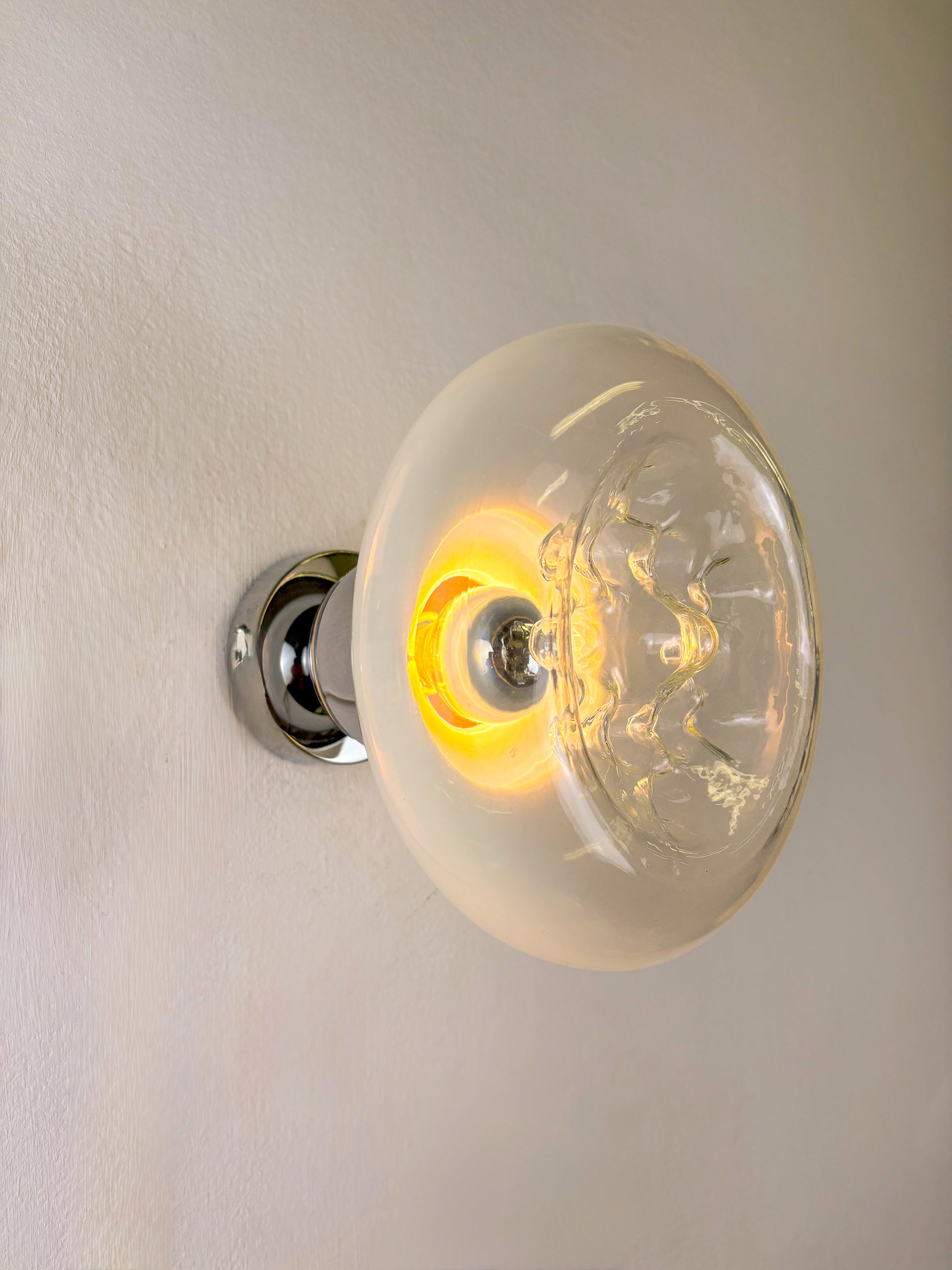 Toni Zuccheri wall light, murano handblown glass, Italy, 1970's