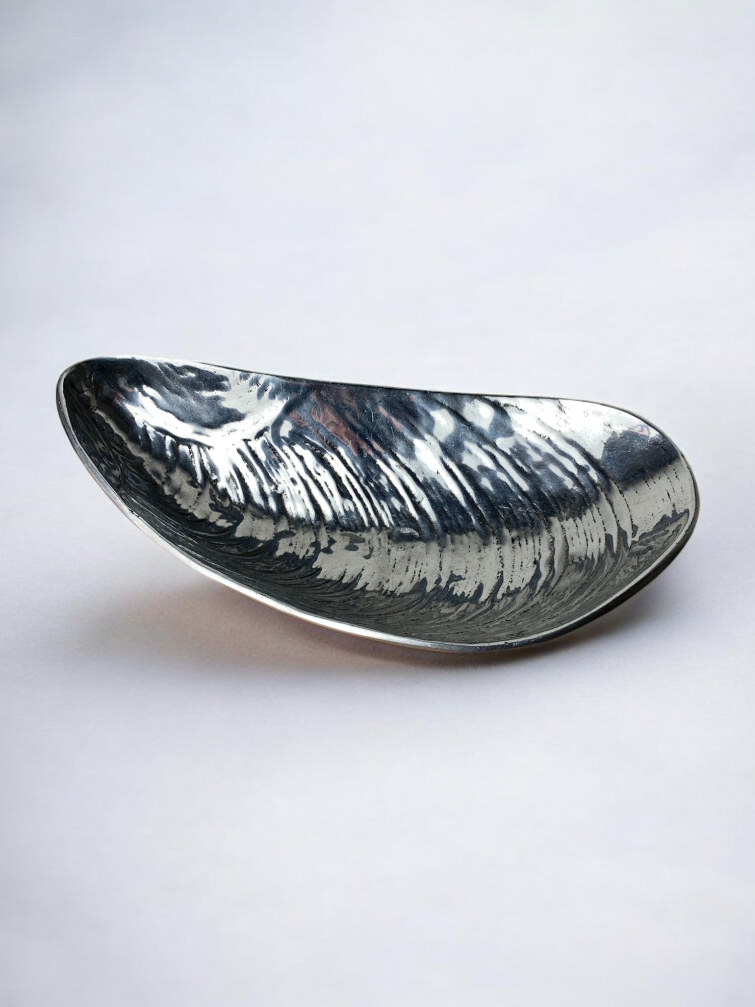 Large Mussel Shell Vide-Poches, chromed metal, Italy, 1970's