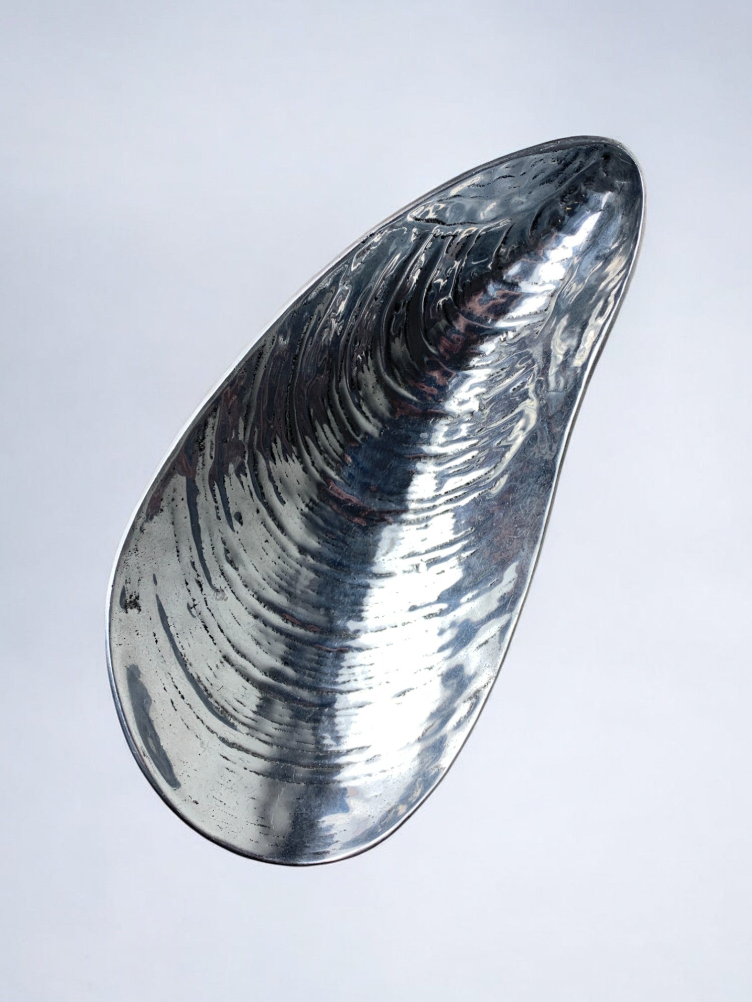 Large Mussel Shell Vide-Poches, chromed metal, Italy, 1970's