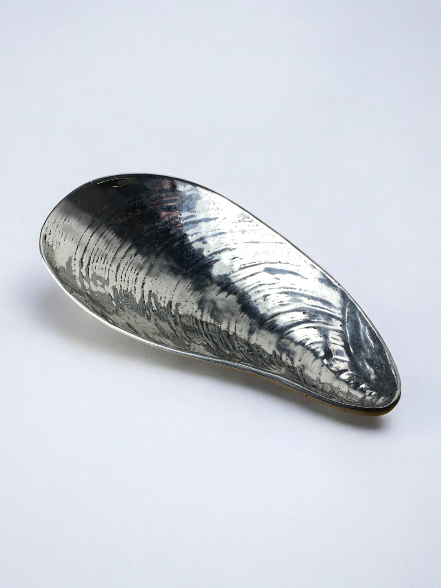 Large Mussel Shell Vide-Poches, chromed metal, Italy, 1970's