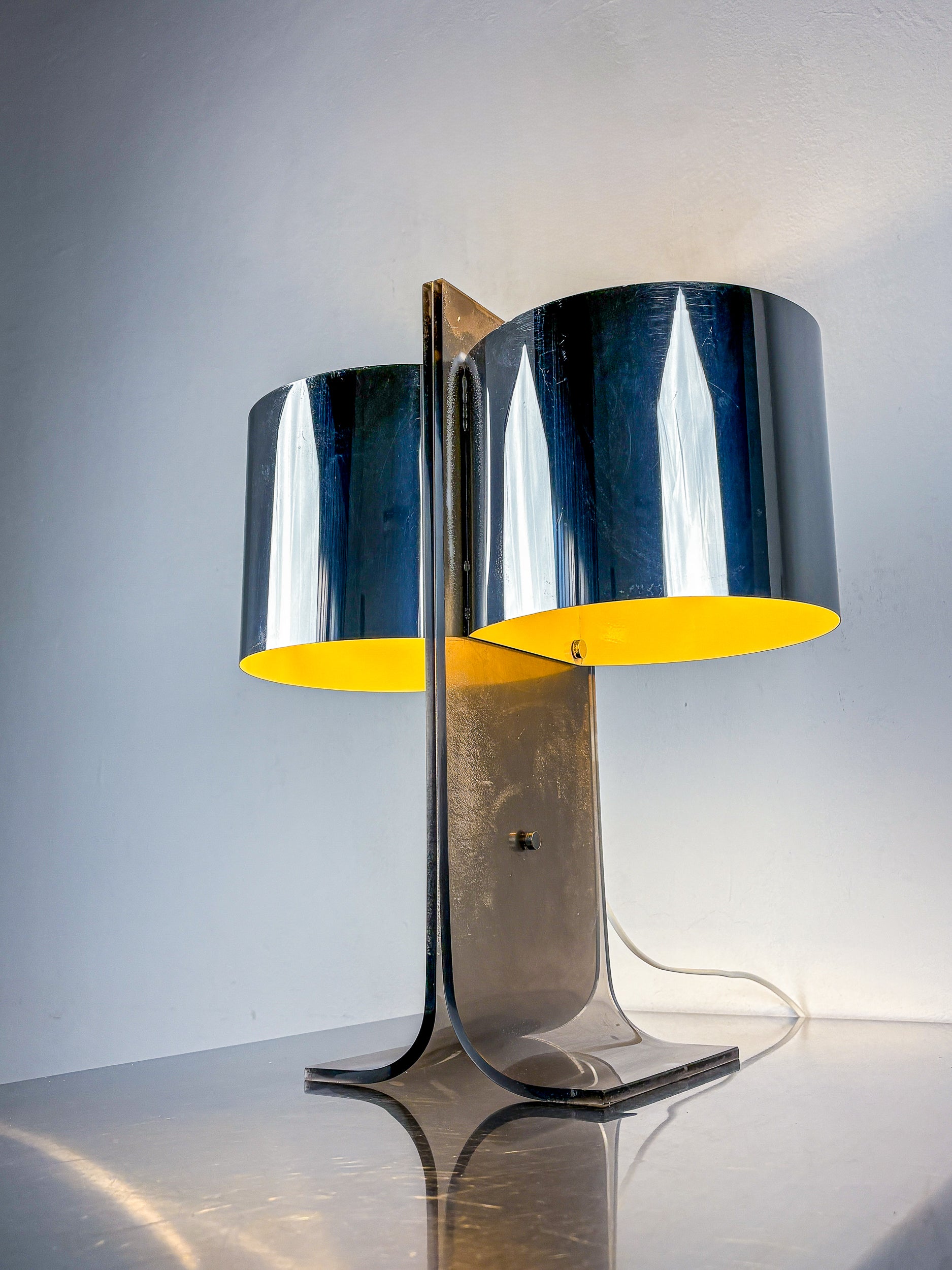 Lucite and Chrome Table Lamp Attributed to Gianfranco Fini & Fabrizio Cocchi, Italy 1970s