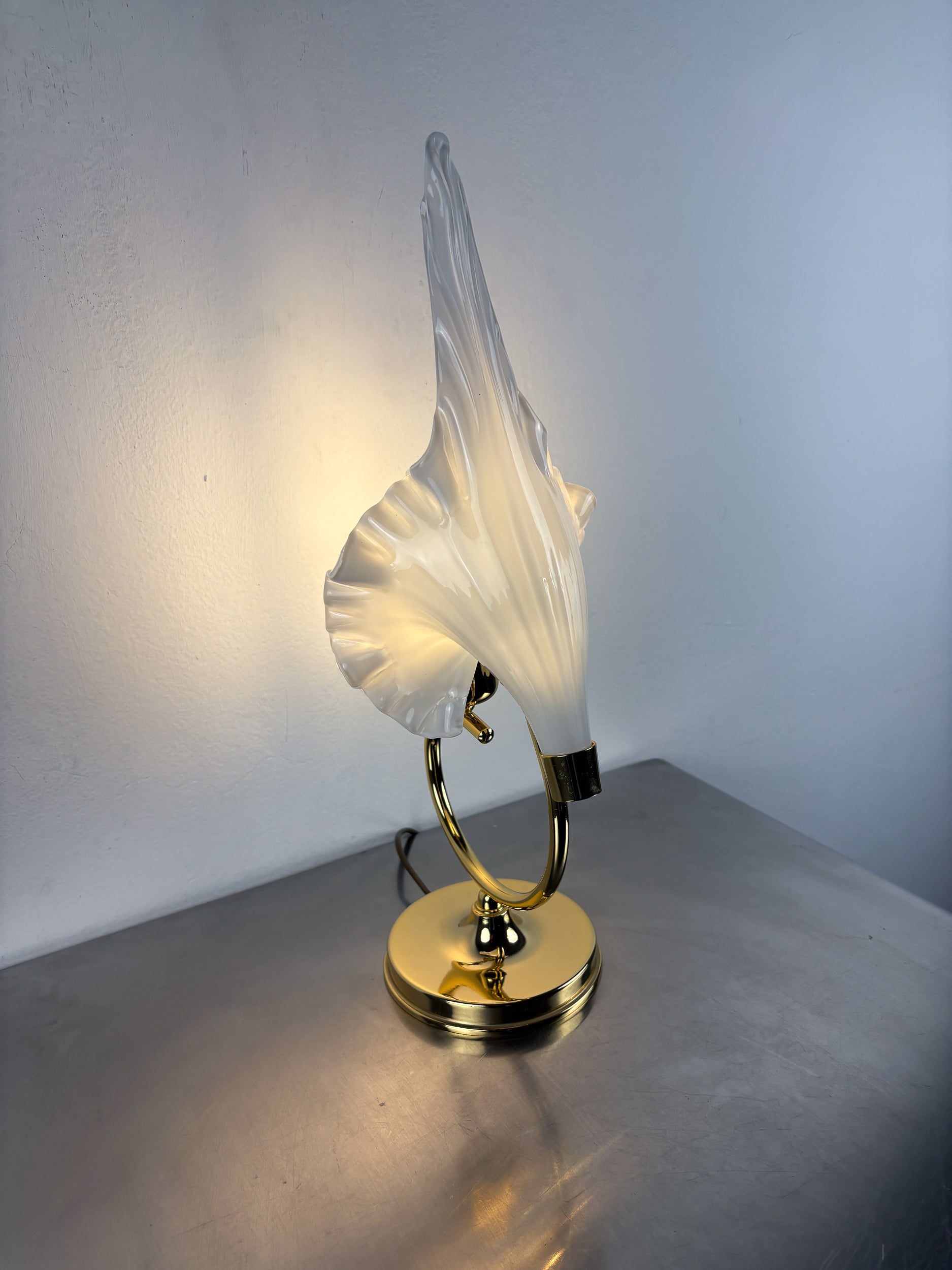 Italian White Calla Lily flower table lamp, murano glass, 1970's