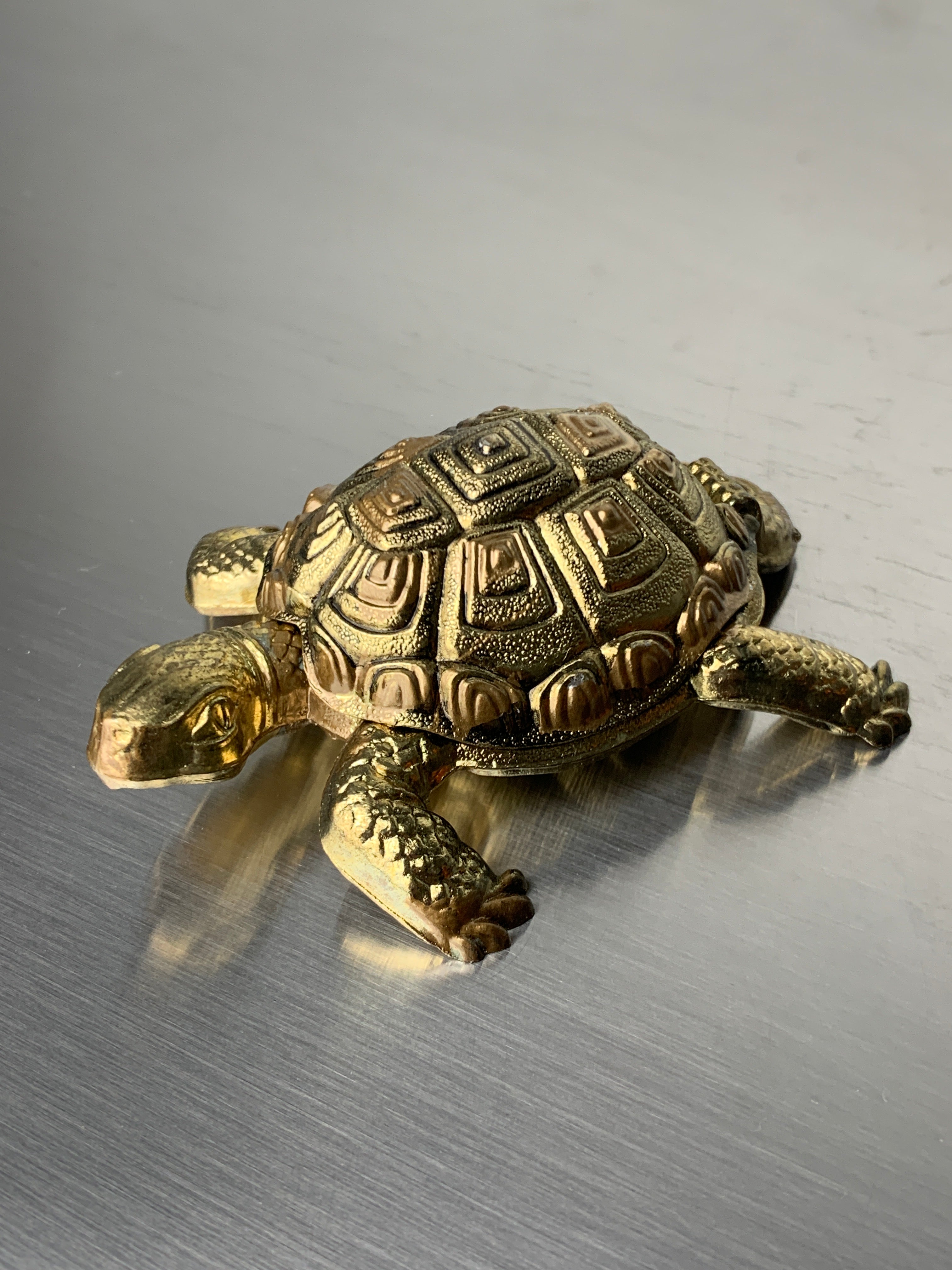 Regency turtle ashtray in brass, Spain, 1980's