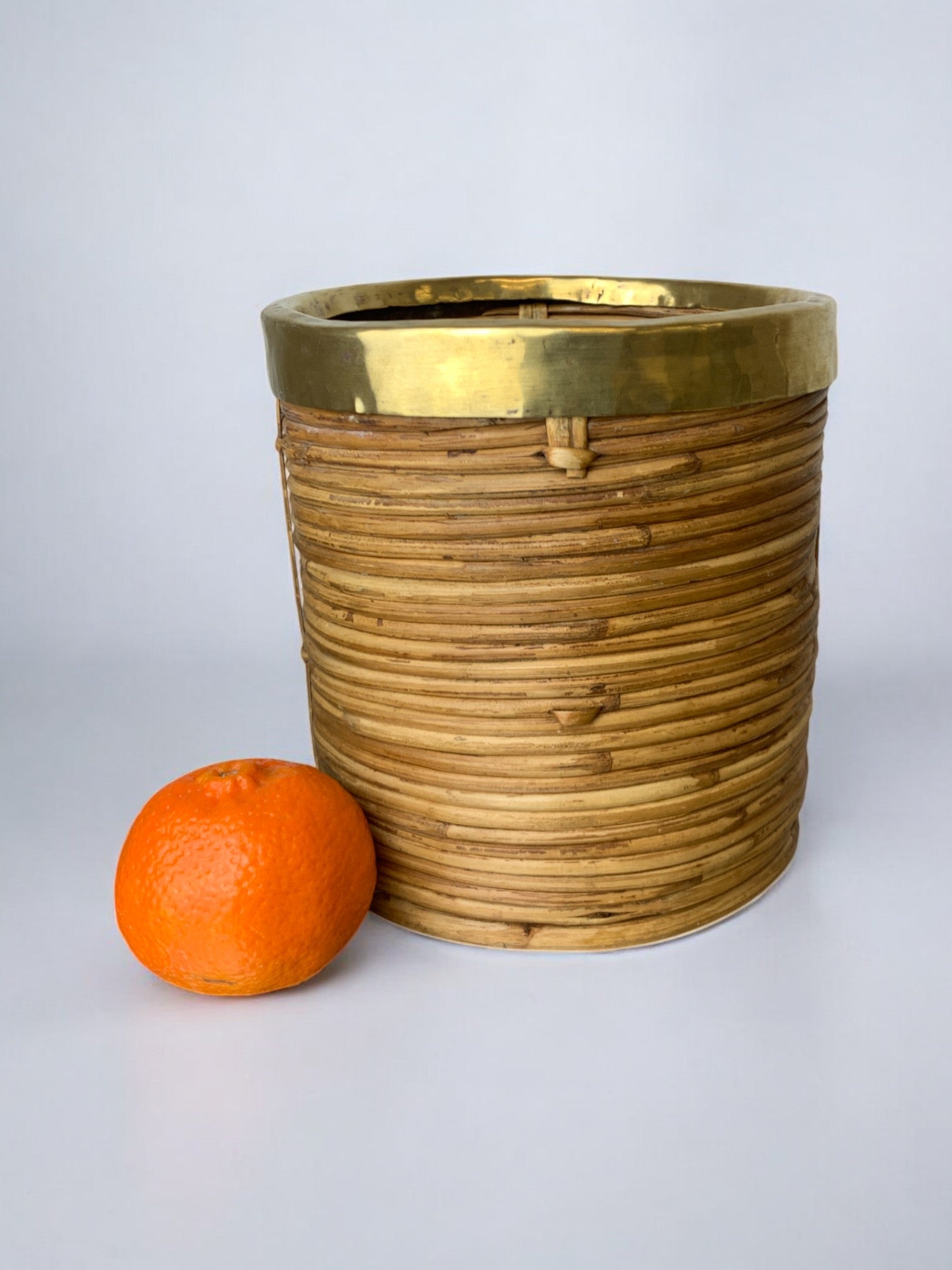 Rattan and brass basket, Italy, 1970, 16 cm diam (Copy)