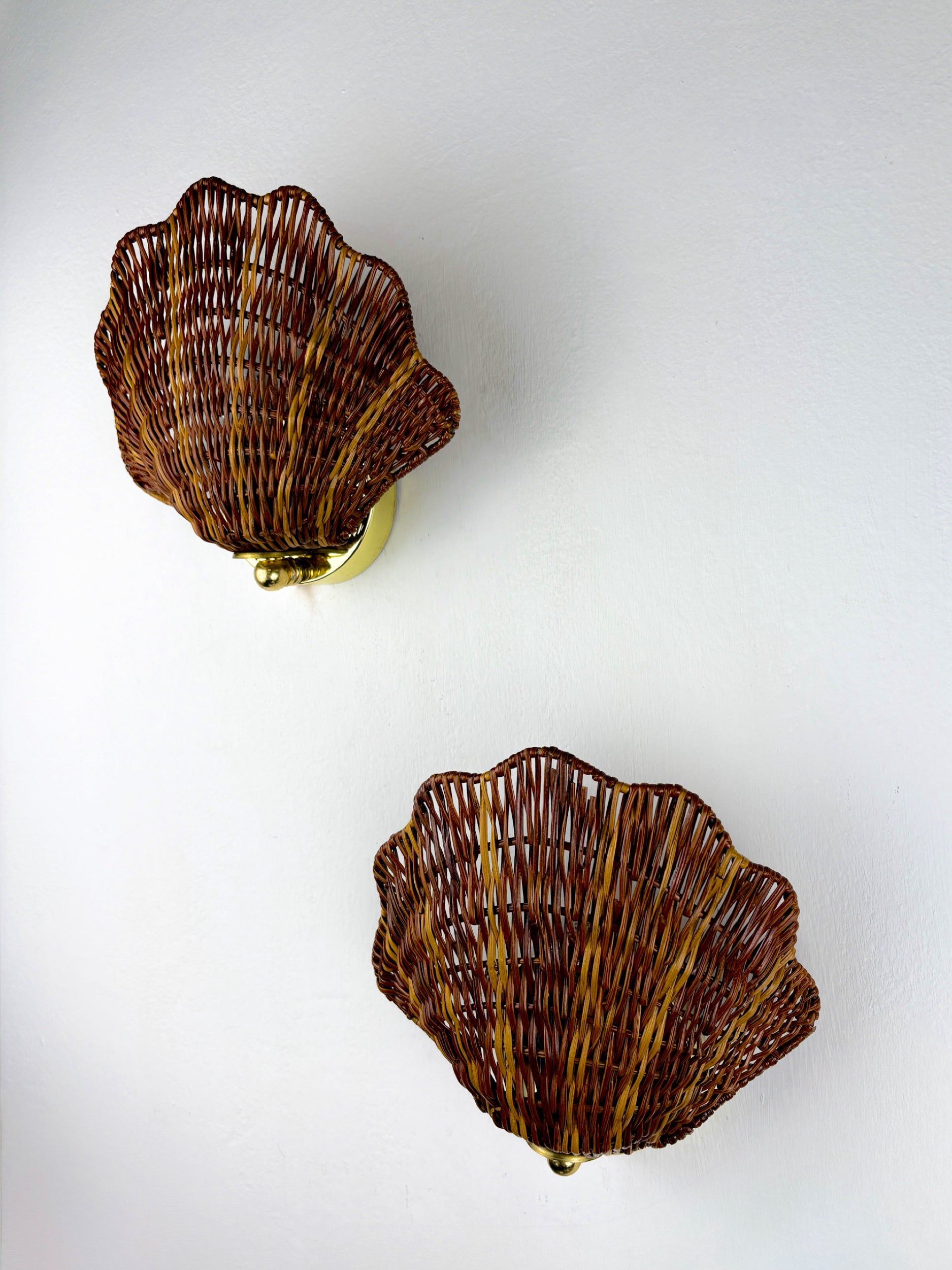 Pair of Shell-Shaped Wicker Wall Sconces – Rattan & Brass, Circa Italy 1970