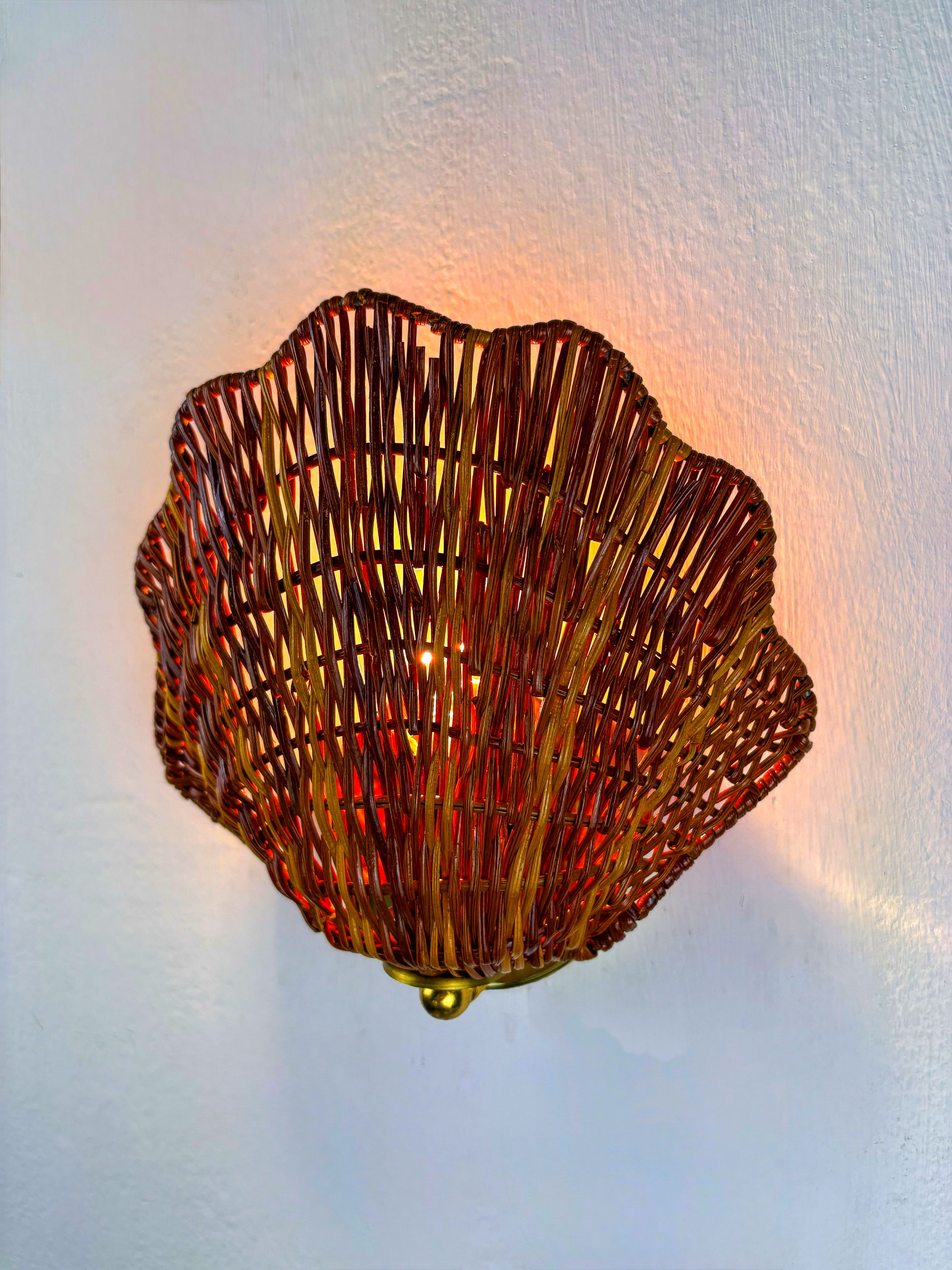 Pair of Shell-Shaped Wicker Wall Sconces – Rattan & Brass, Circa Italy 1970
