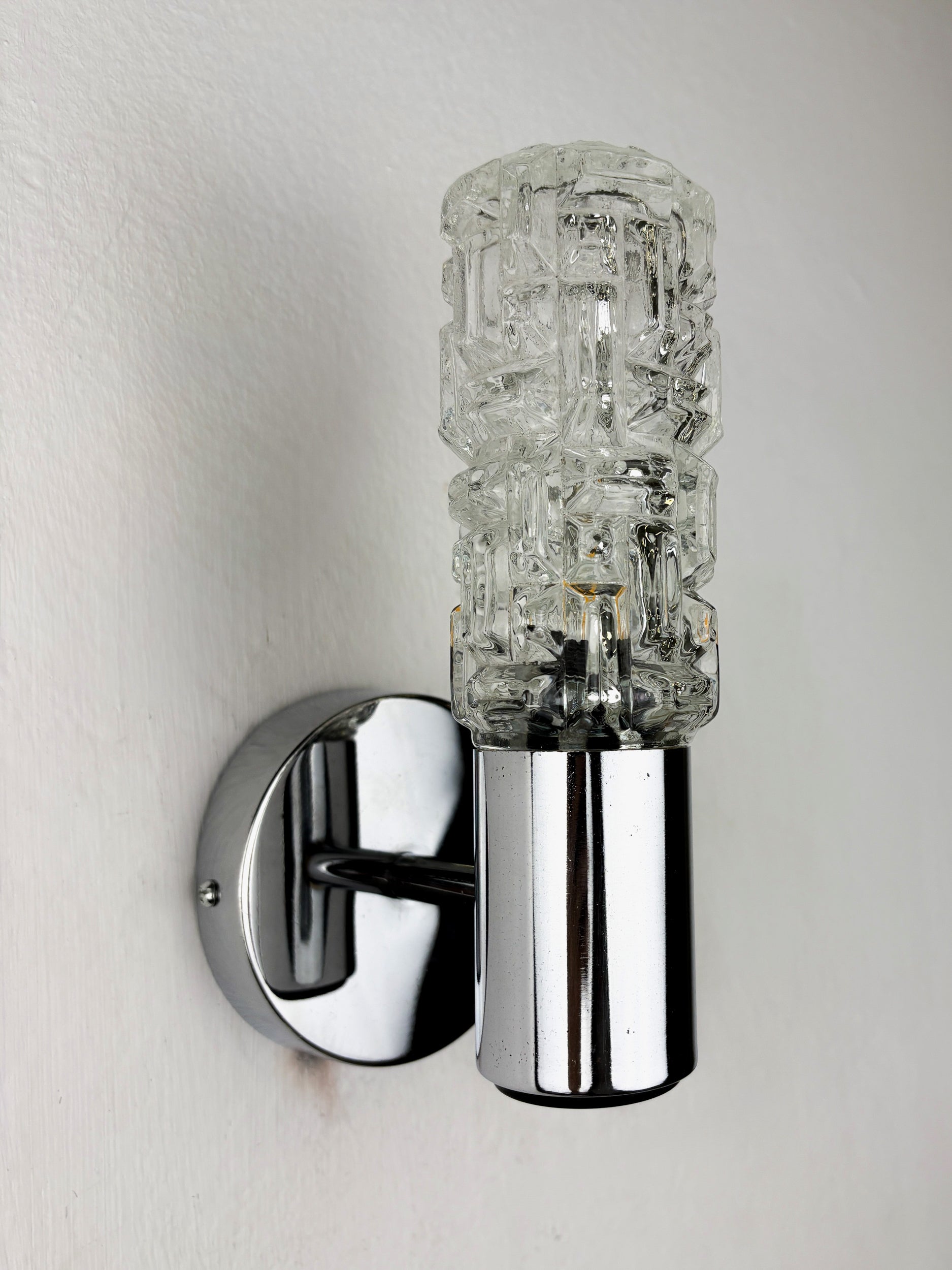 Pair of Targetti Sankey sconces, murano faceted glass, Italy, 1970