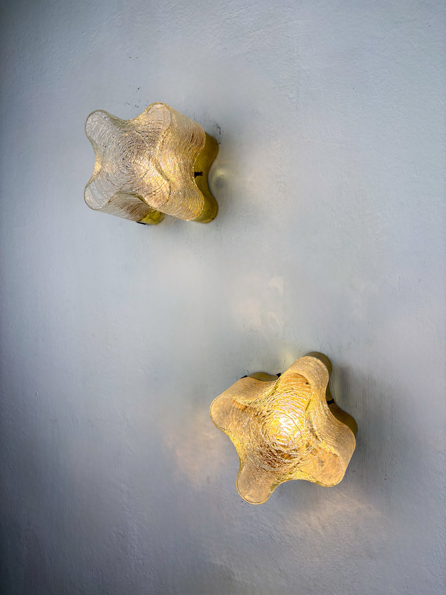 Pair of Gaetano Sciolari for Lightolier Wall Sconces, Murano Frosted Glass, Italy 1970s