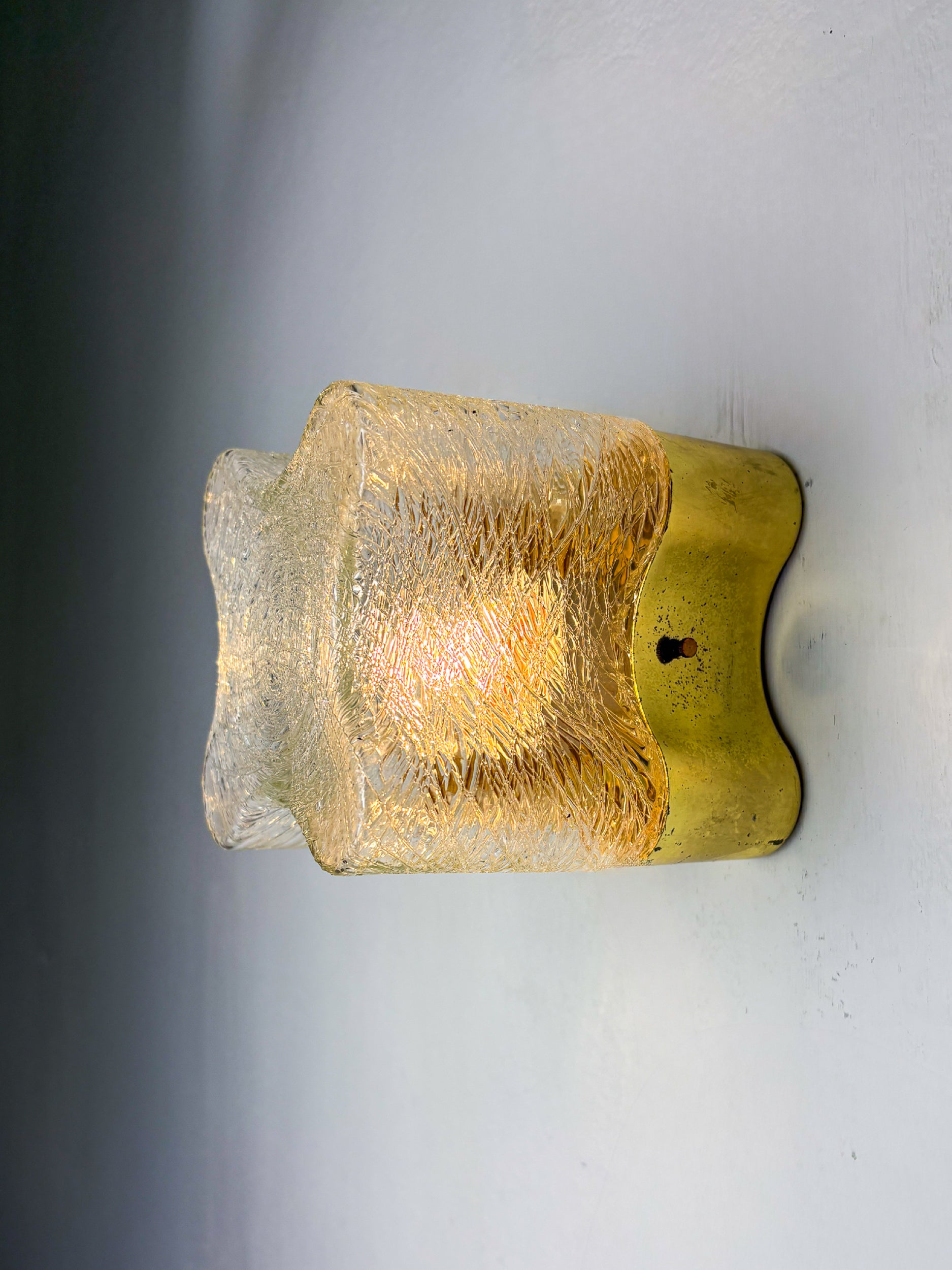 Pair of Gaetano Sciolari for Lightolier Wall Sconces, Murano Frosted Glass, Italy 1970s