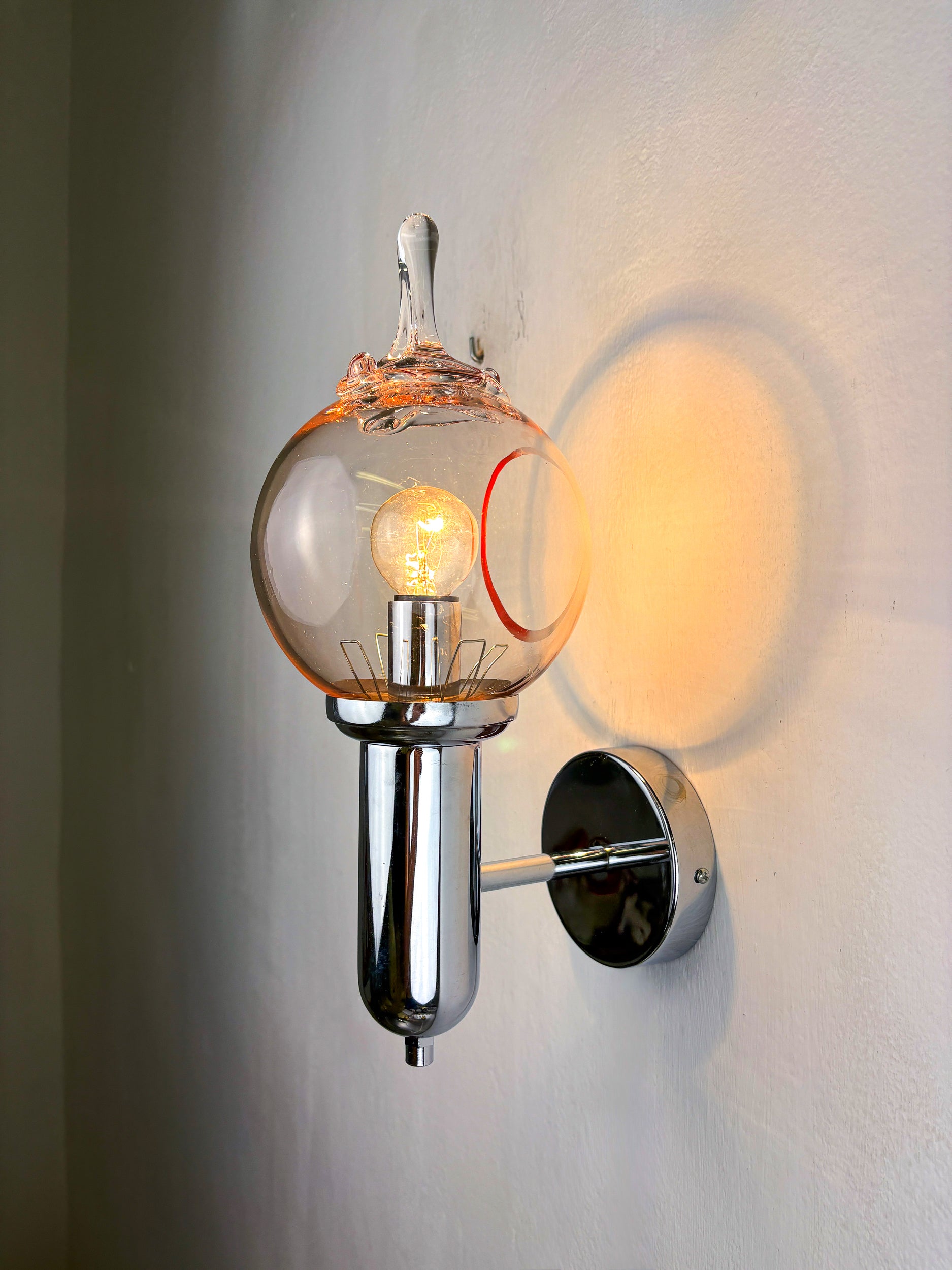 Pair of Toni Zuccheri drop shaped Wall Sconces, Murano Glass, Italy 1970s