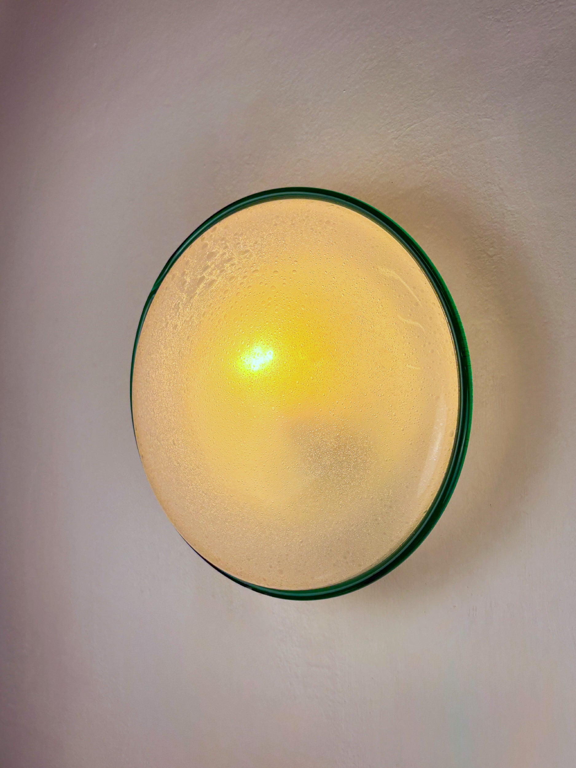 "Ronda" Wall Light by Leucos – Green Rim & Frosted Murano Glass, Italy 1970s