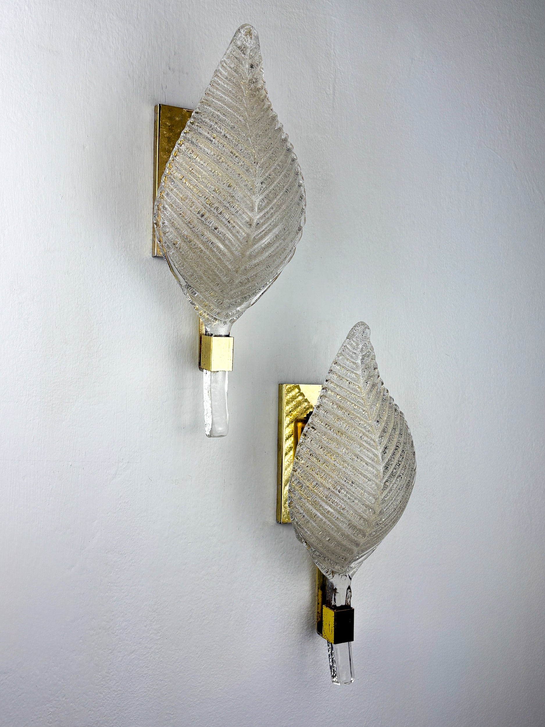 Pair of Leaf-Shaped Wall Sconces by Barovier & Toso, Murano Glass, Italy 1950s