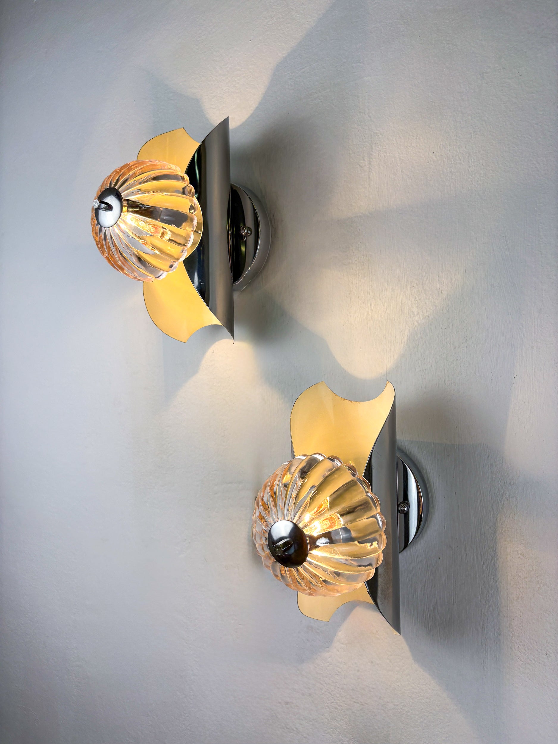 Pair of Chromed Petal-Shaped Glass Space Age Wall Sconces, Italy 1970s