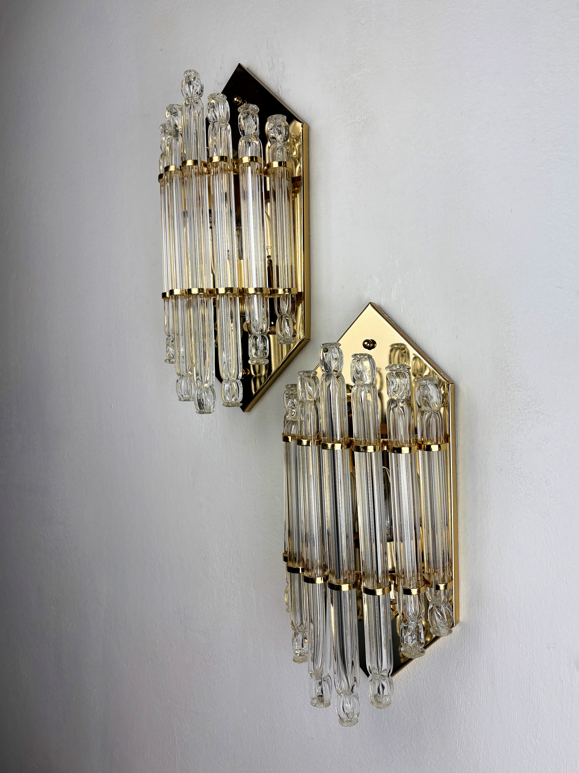 Pair of Venini wall lights, Murano cut glass, Circa 1970's, Italy