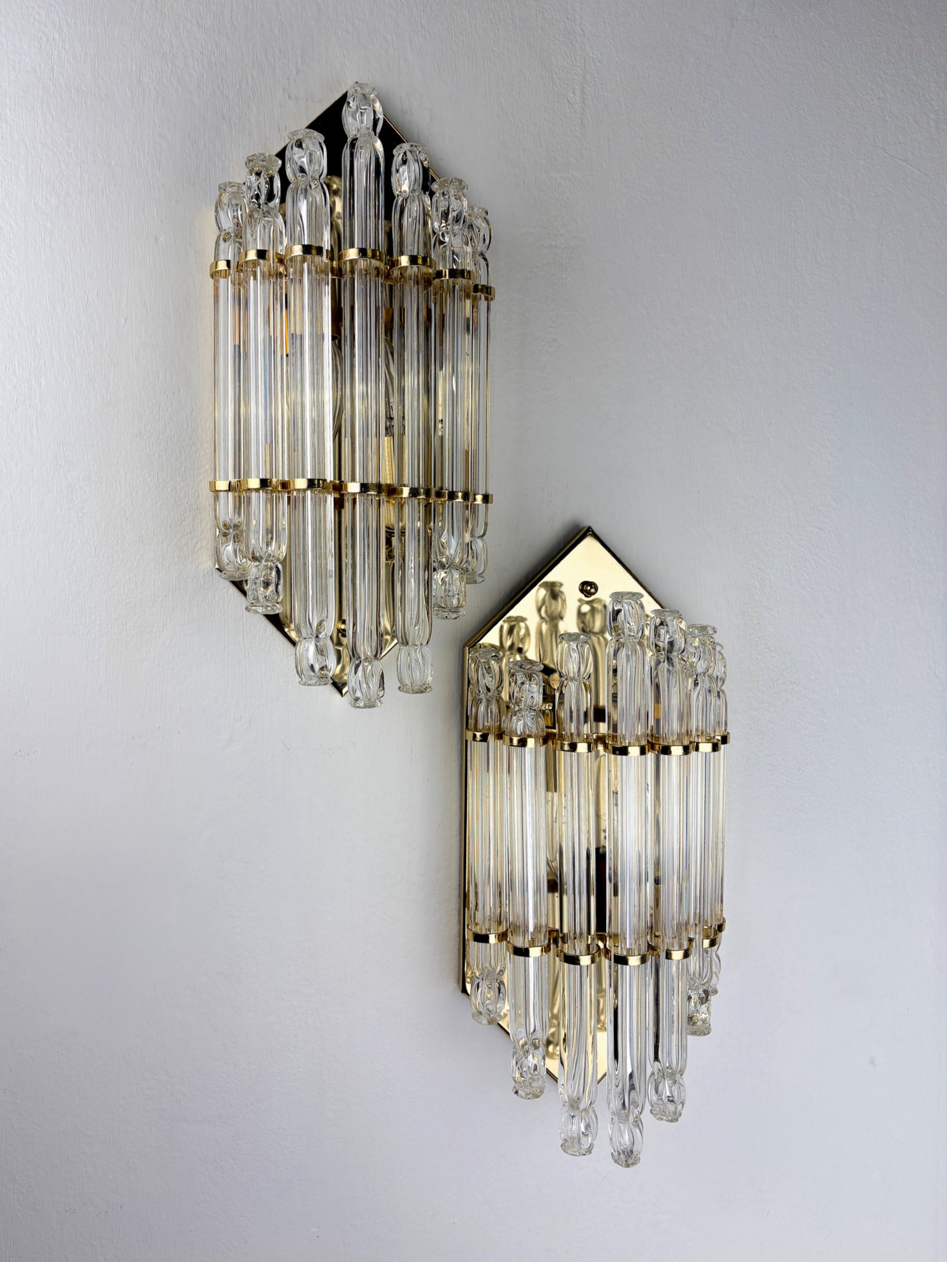 Pair of Venini wall lights, Murano cut glass, Circa 1970's, Italy