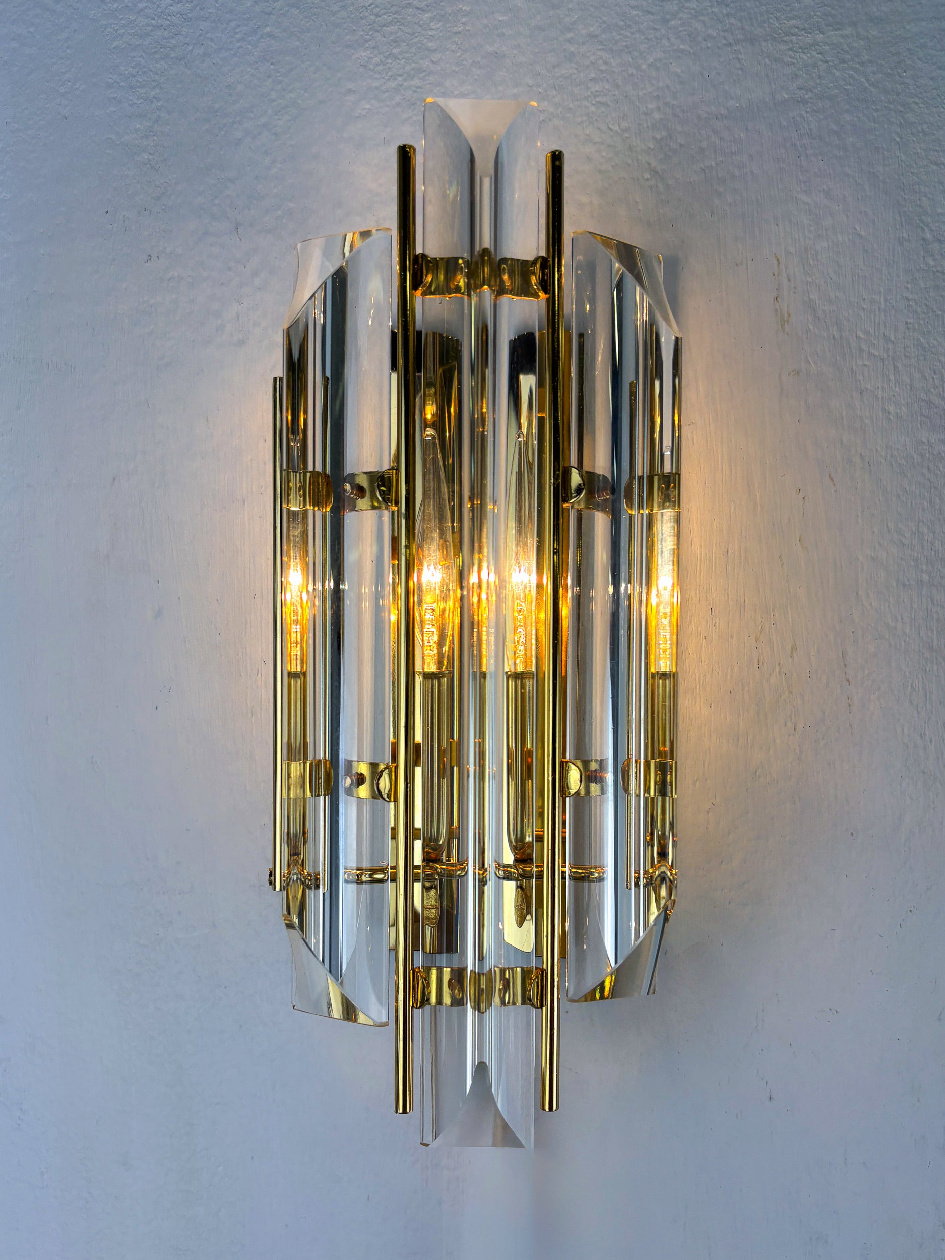 Pair of Venini wall lights, Murano cut glass, 1970's, Italy