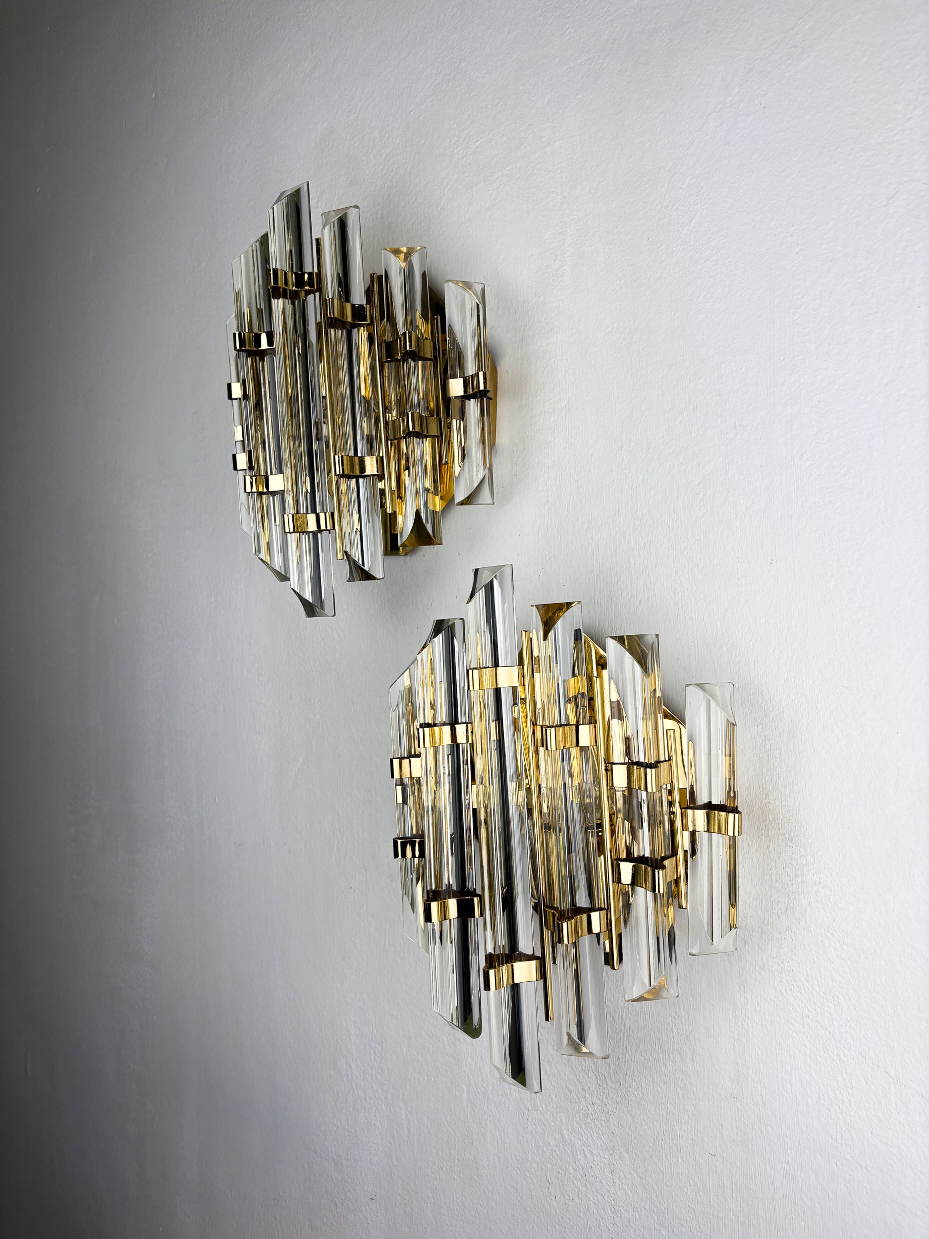 Pair of Venini sconces, Triedi cut Glass, Italy, Circa 1970's