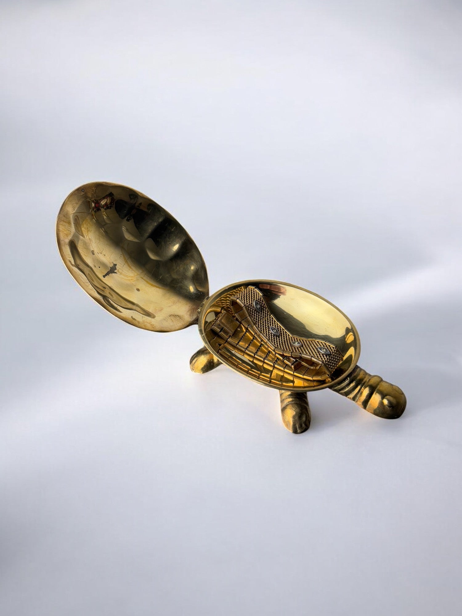 Regency turtle jewelry box in brass, Italy, 1970's