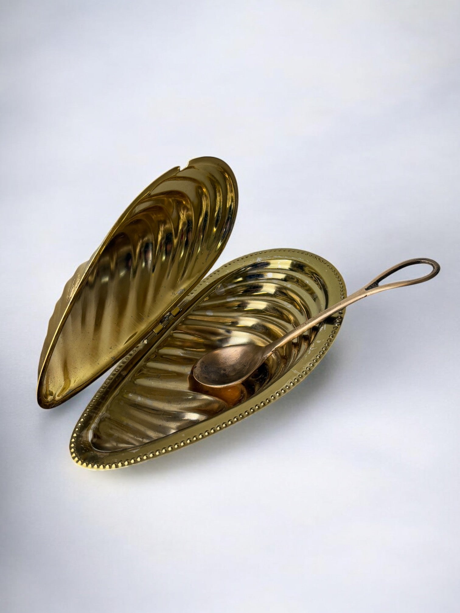 Mussel Shell caviar server, Italy, 1970's