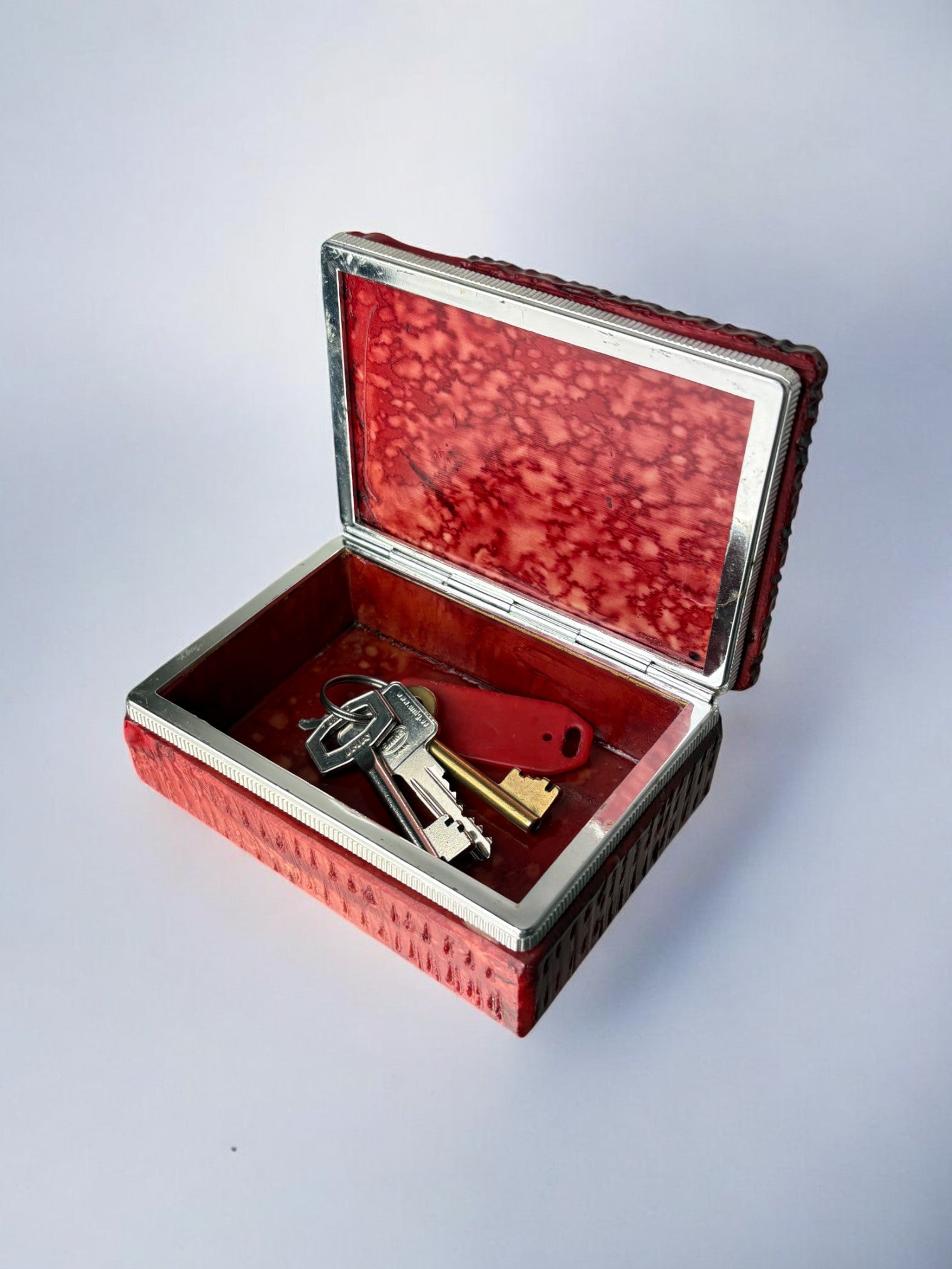 Red faux alabaster vanity box by Romano Bianchi, Italy, 1970's