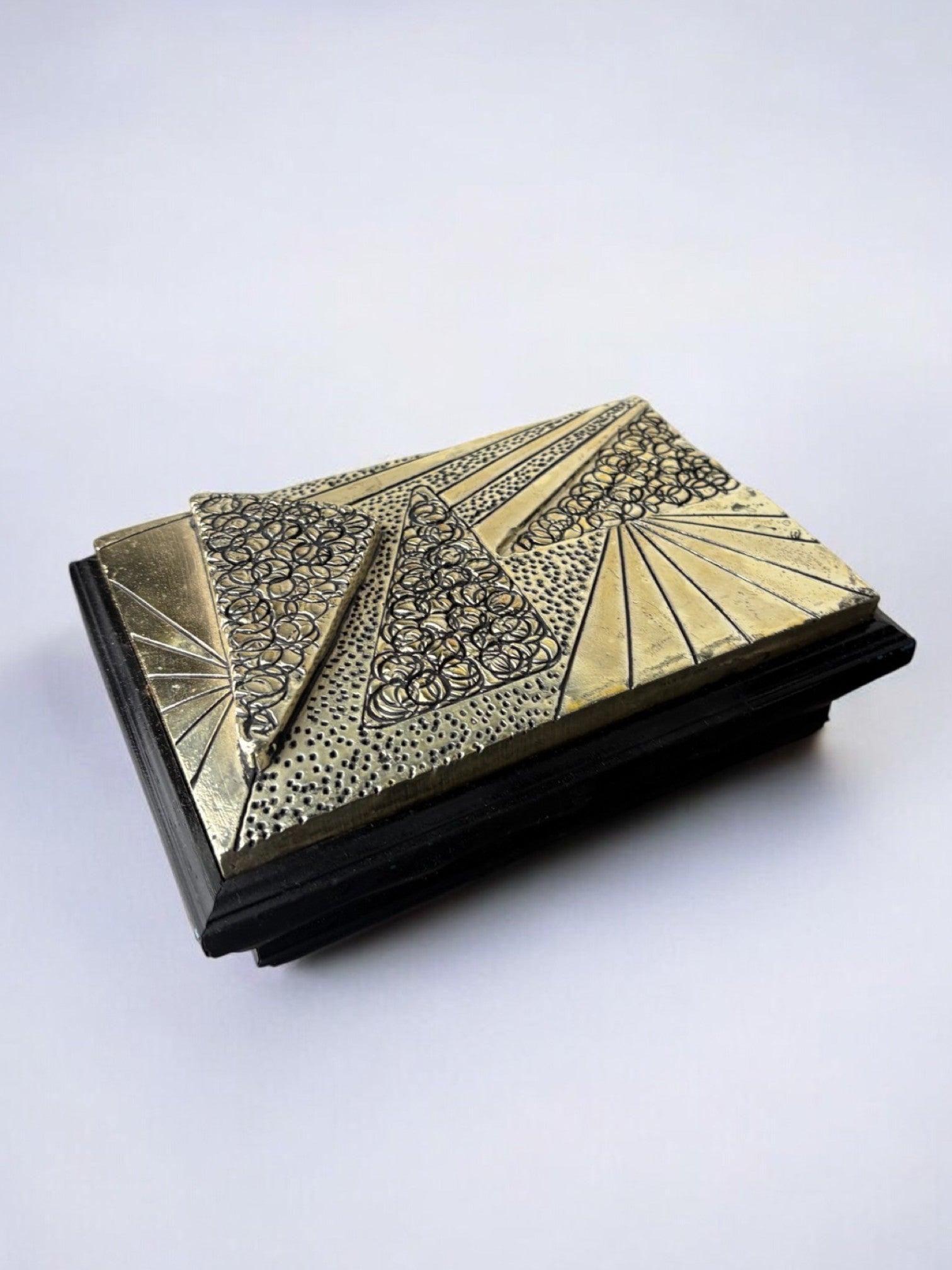 Brutalist wood and resin vanity box , Italy, 1980