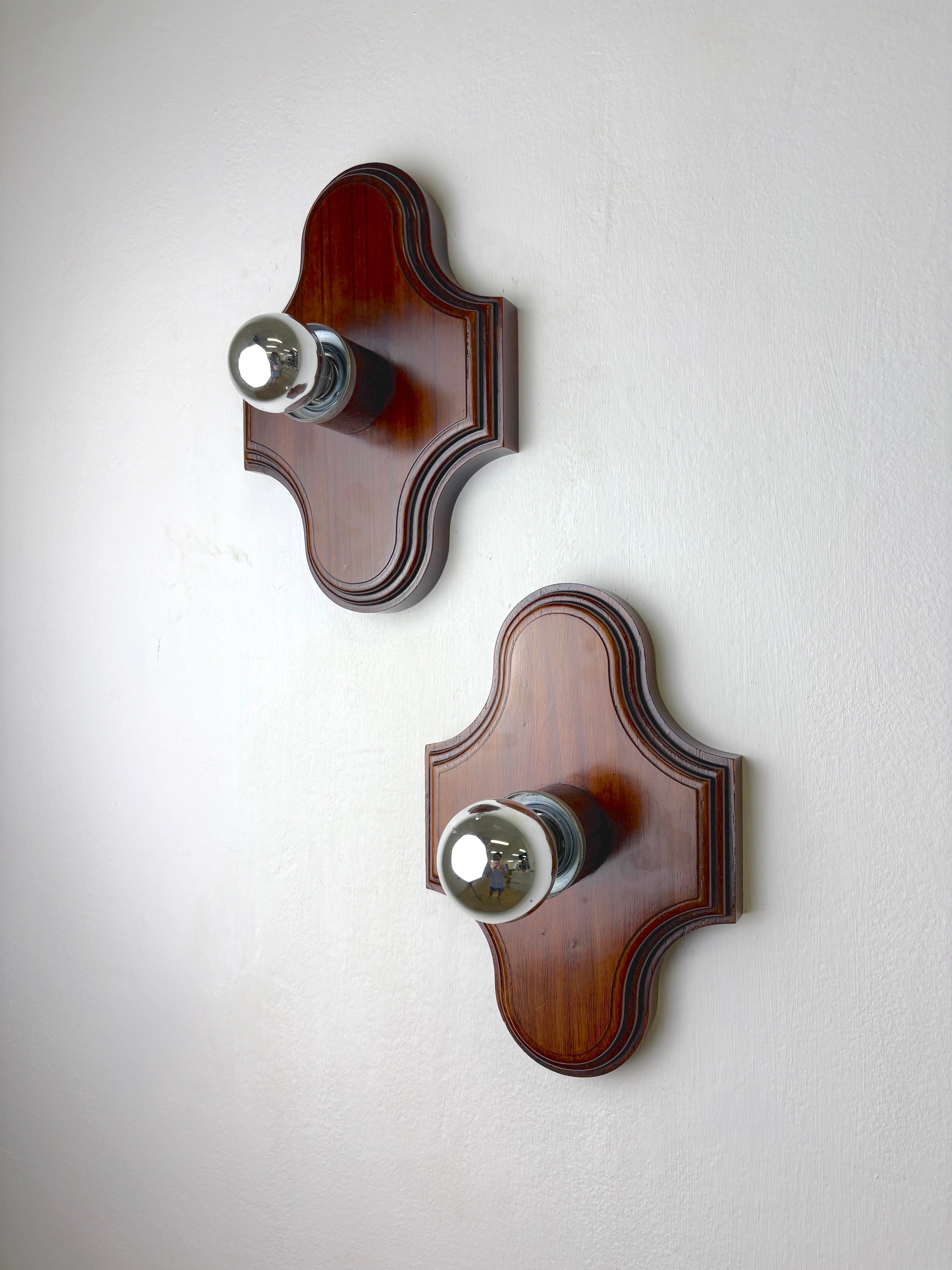 Pair of Geometric Art Deco Wall Lights, Carved brown wood, France, 1960s