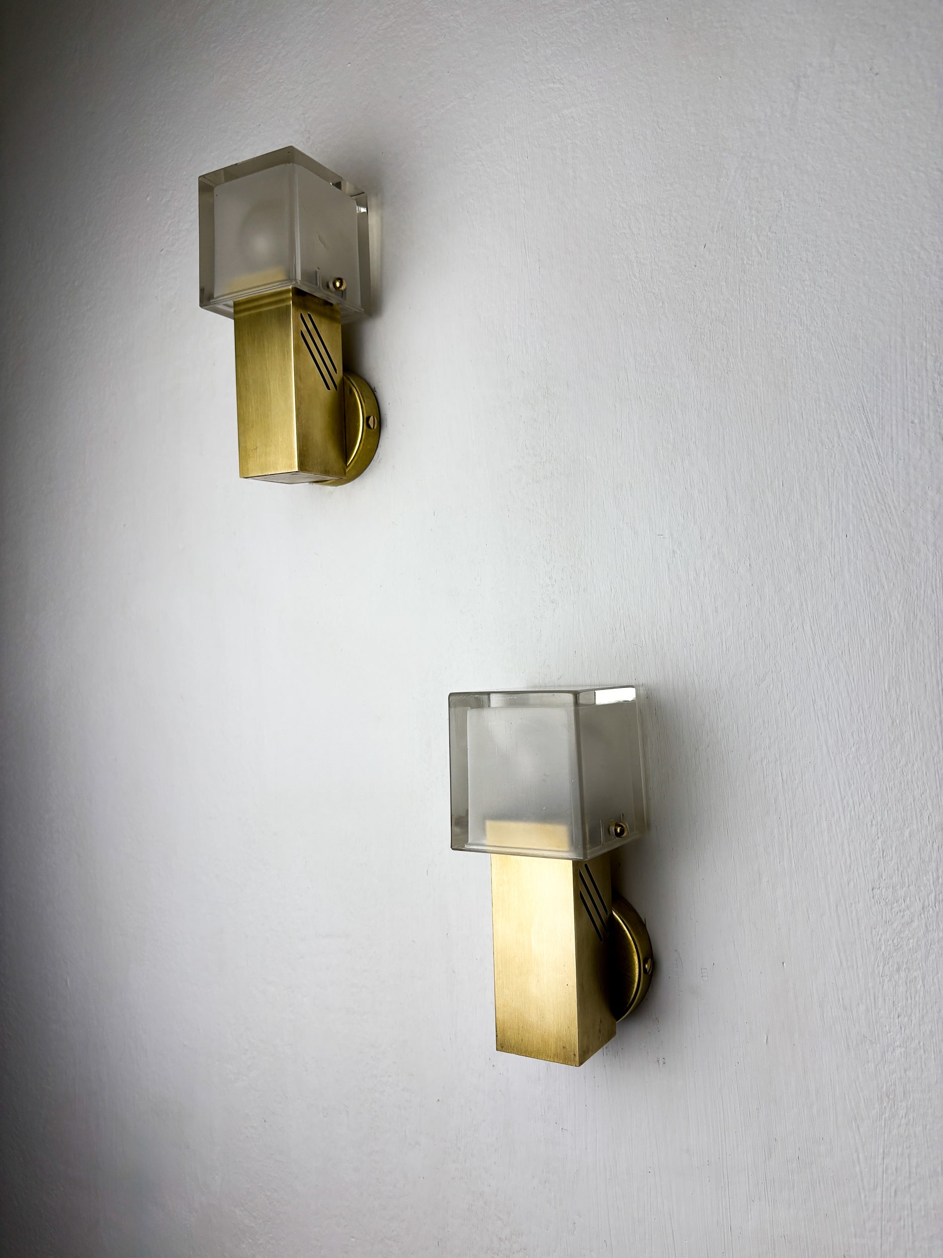 Pair of Cubic Murano Glass Wall Lights by Gaetano Sciolari, Italy, Circa 1970's