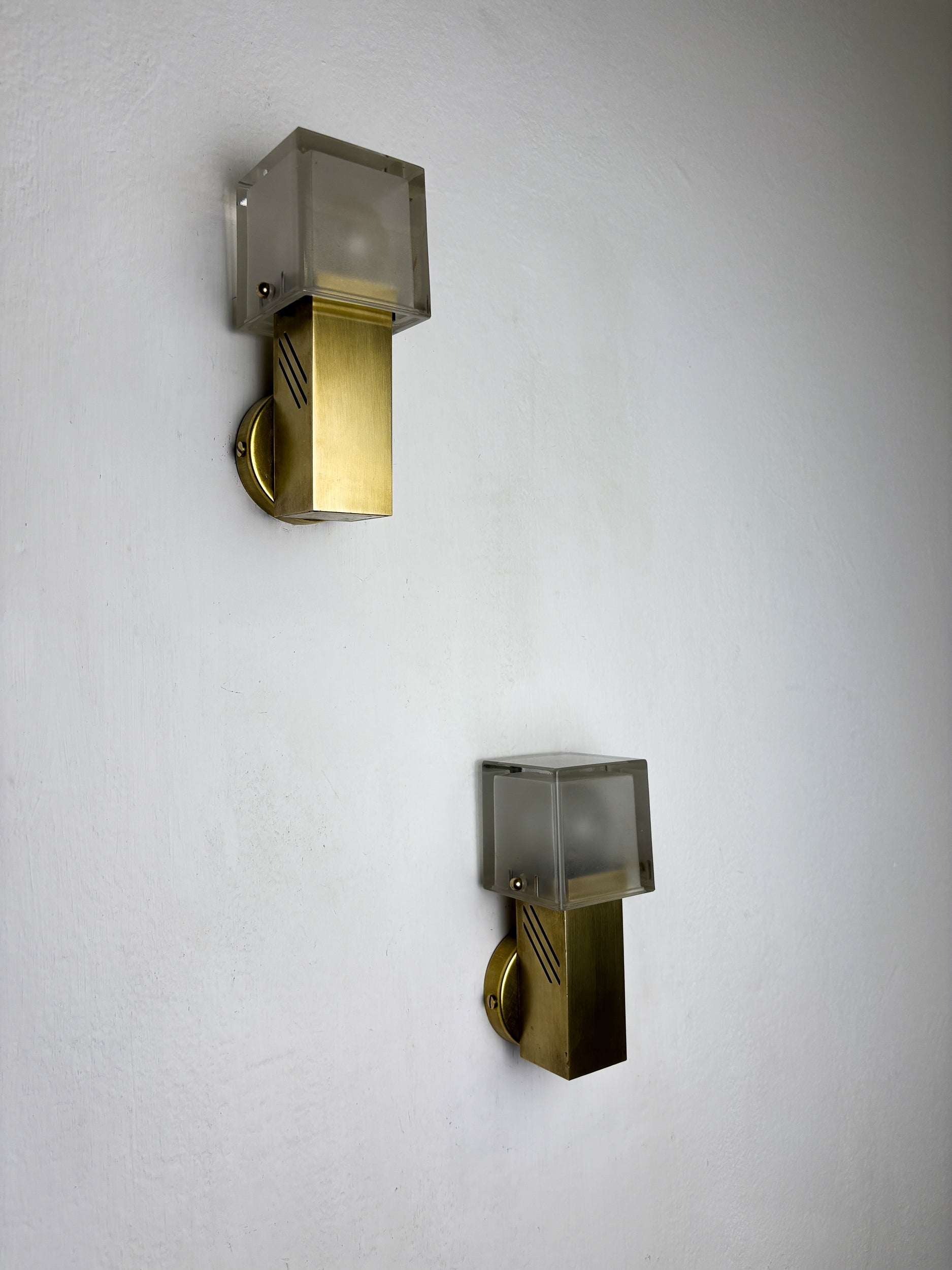 Pair of Cubic Murano Glass Wall Lights by Gaetano Sciolari, Italy, Circa 1970's