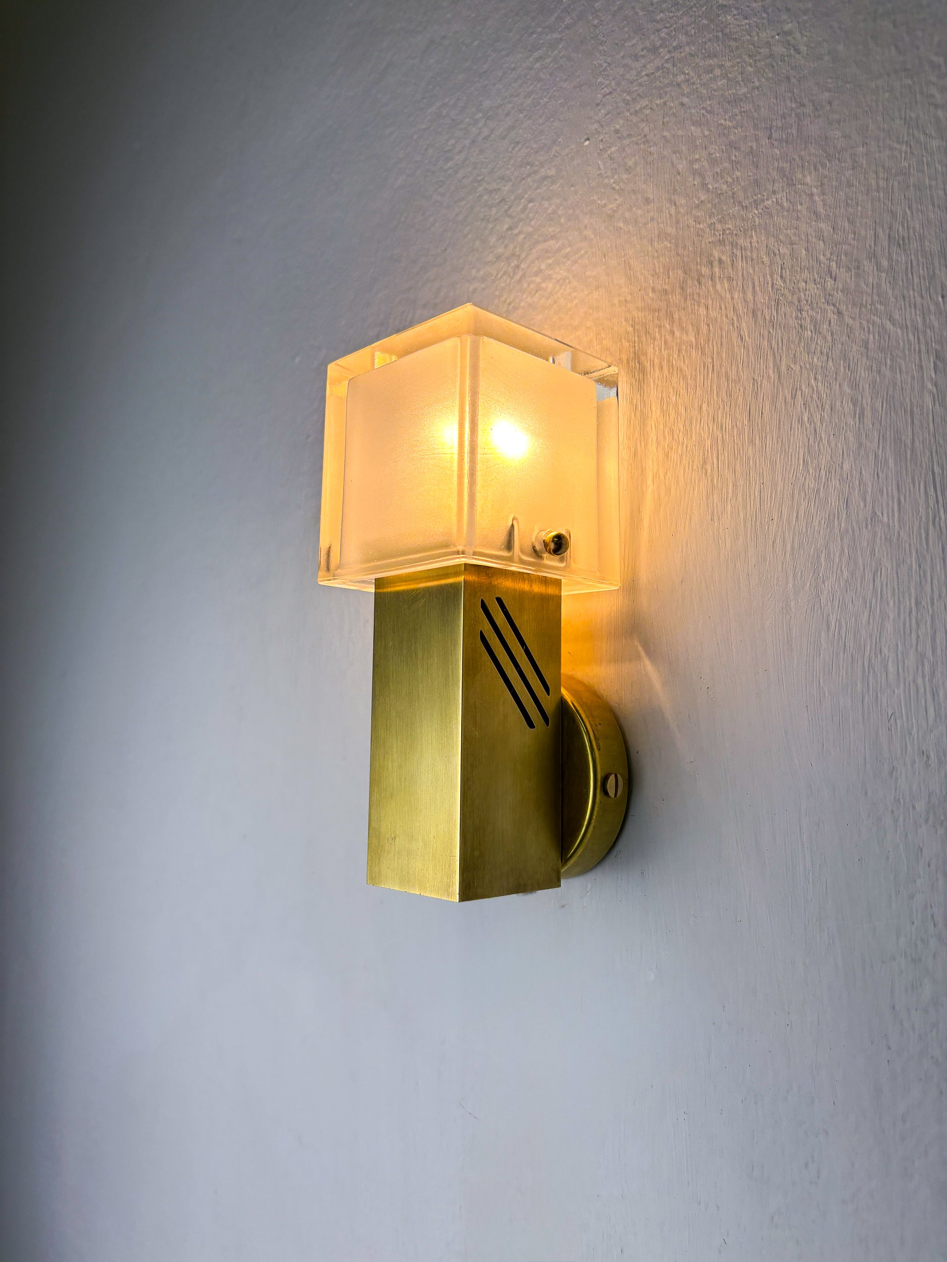 Pair of Cubic Murano Glass Wall Lights by Gaetano Sciolari, Italy, Circa 1970's