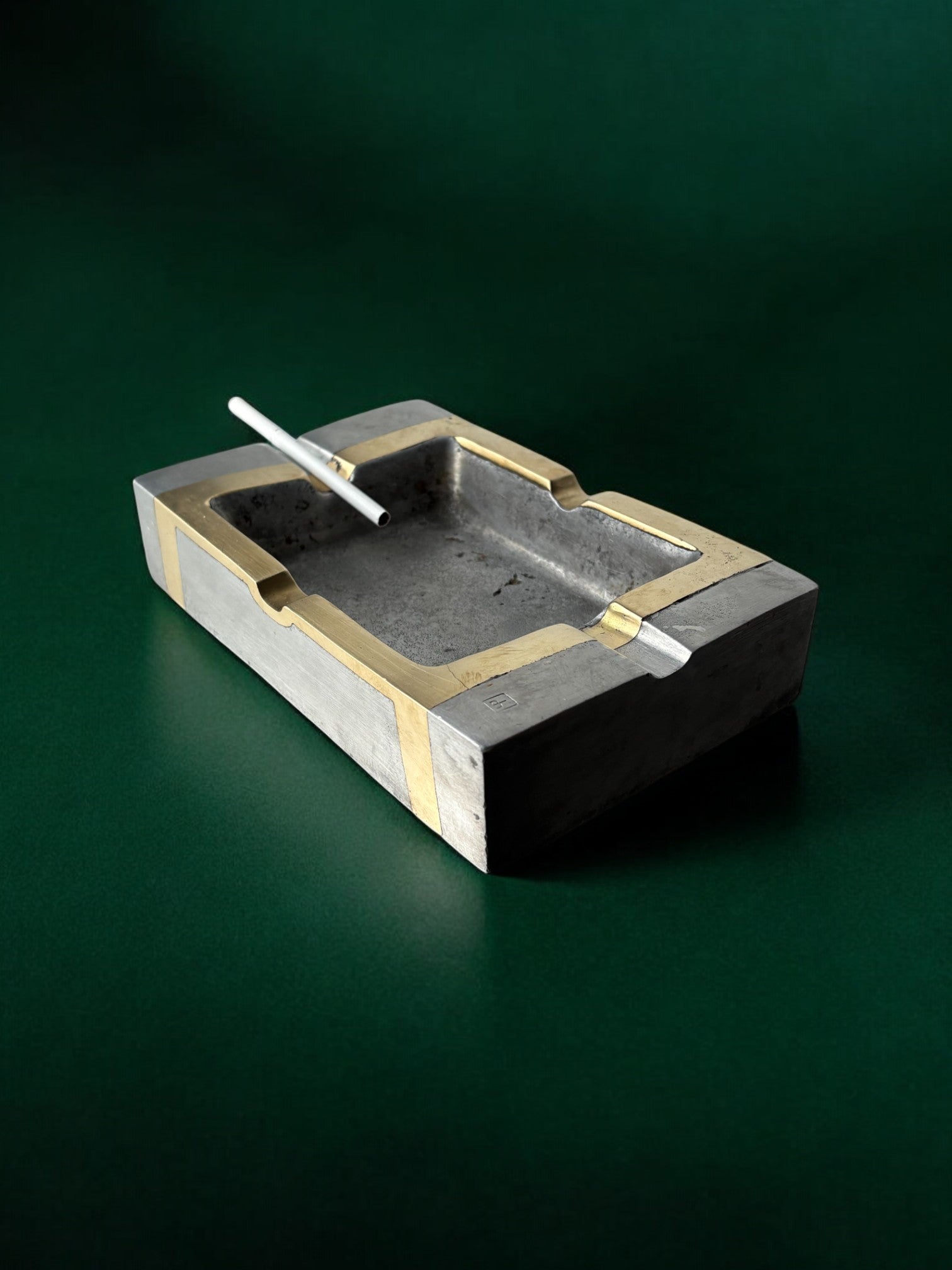 Brutalist ashtray by David Marshall in bronze, 1970's