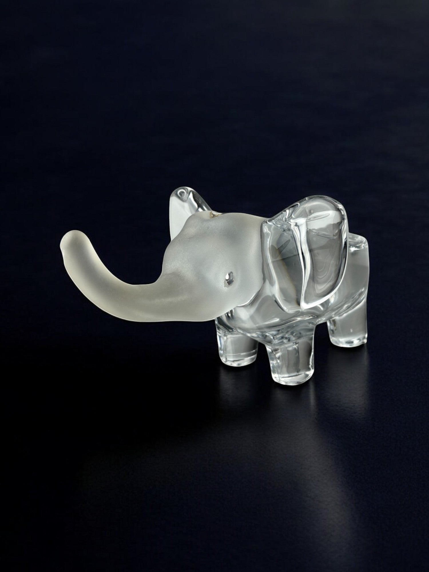 Elephant ashtray in Murano glass and silver piece, Italy, 1970's