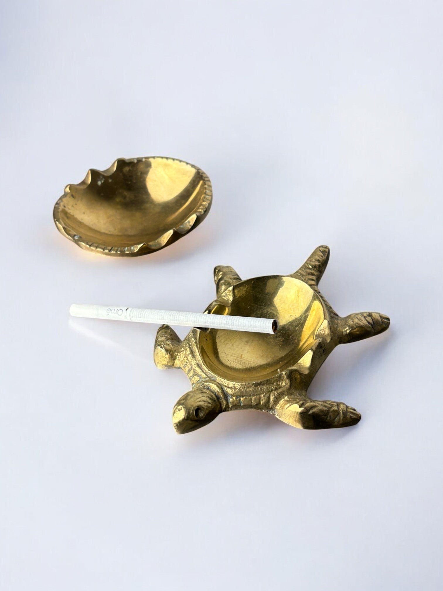 Regency turtle ashtray in bronze, Spain, 1980's