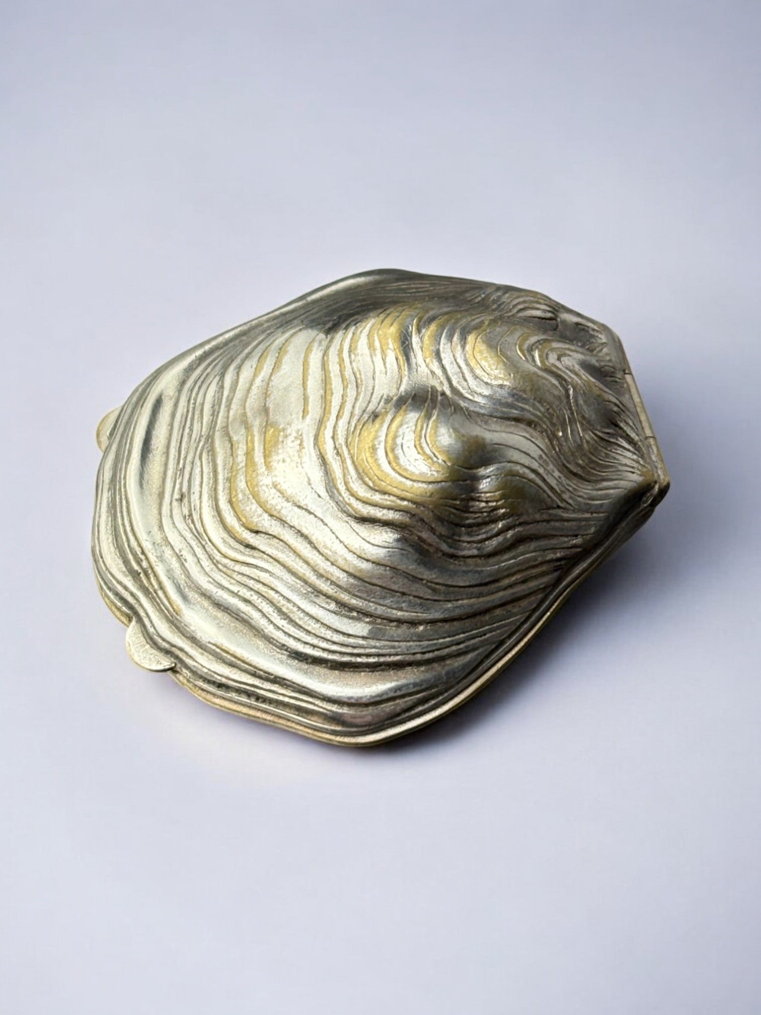 Oyester shell pill box, silver plated, Italy, 1960's