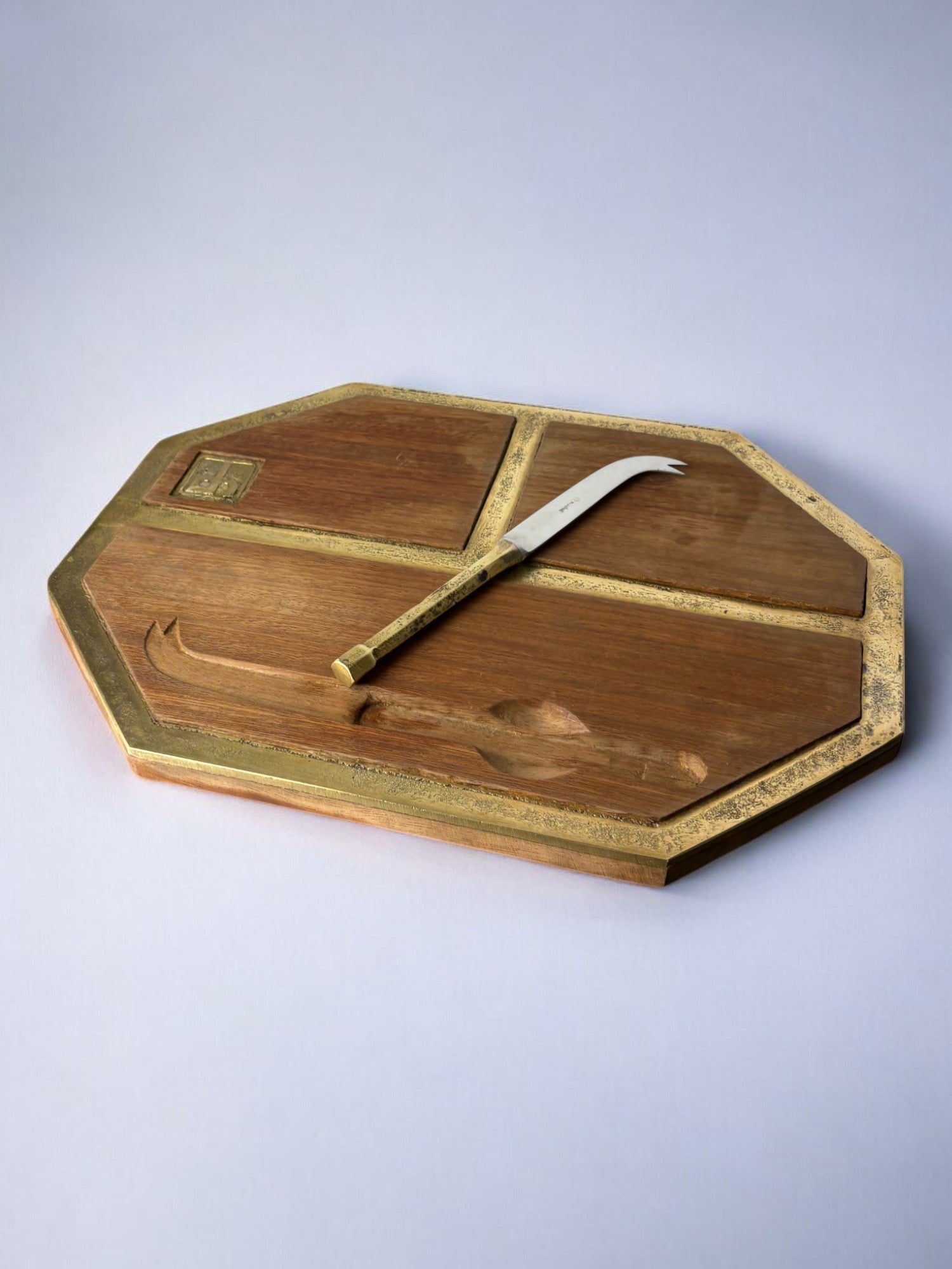 Brutalist Cheese tray by David Marshall, Wood & Bronze, Spain, 1970's