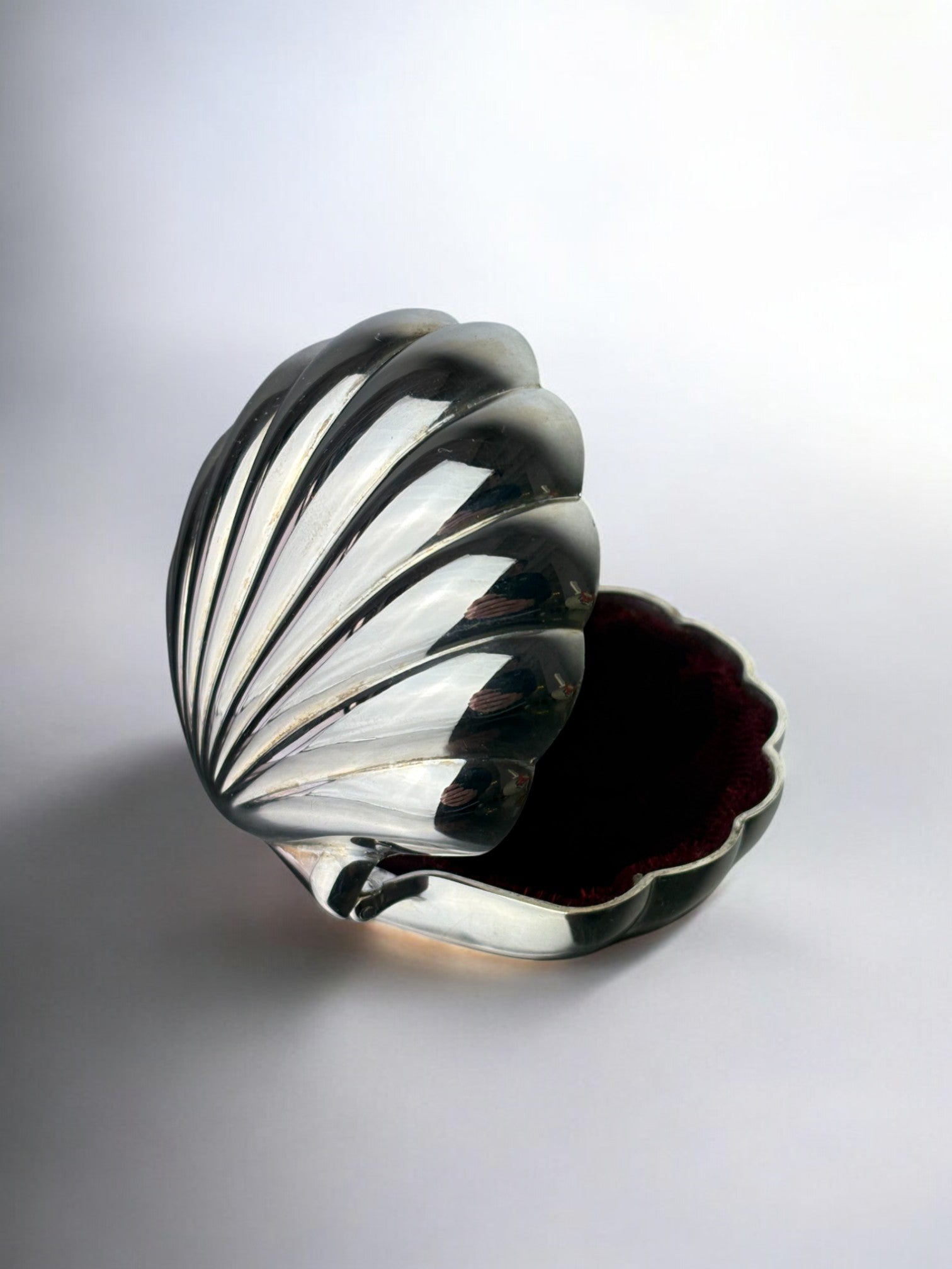 Shell jewelry box, silver plated, Italy, 1980s