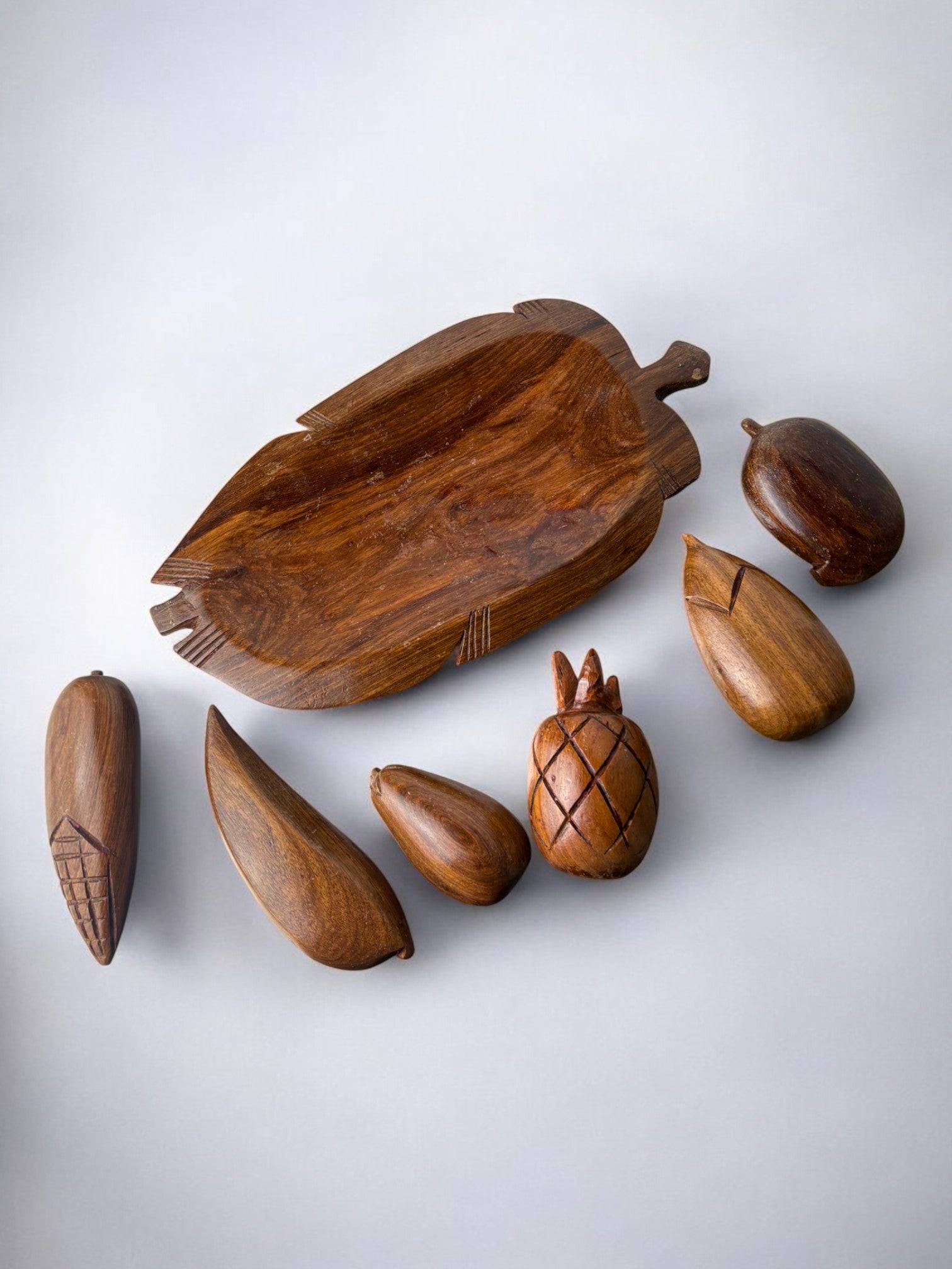Hand-Carved Wooden Fruit Basket, set of 6, Italy, 1980