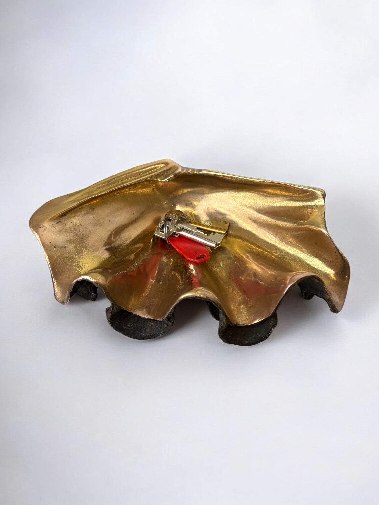 Shell tray in bronze, Italy, 1970's