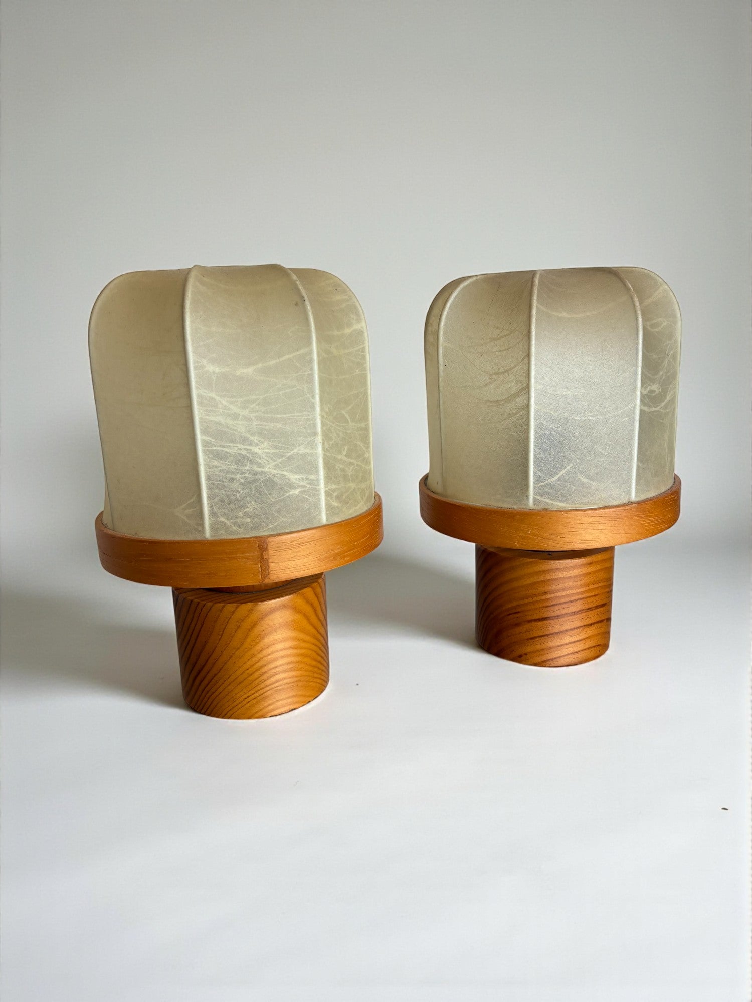 Pair of cocoon table lamps with pine, Italy, 1970's