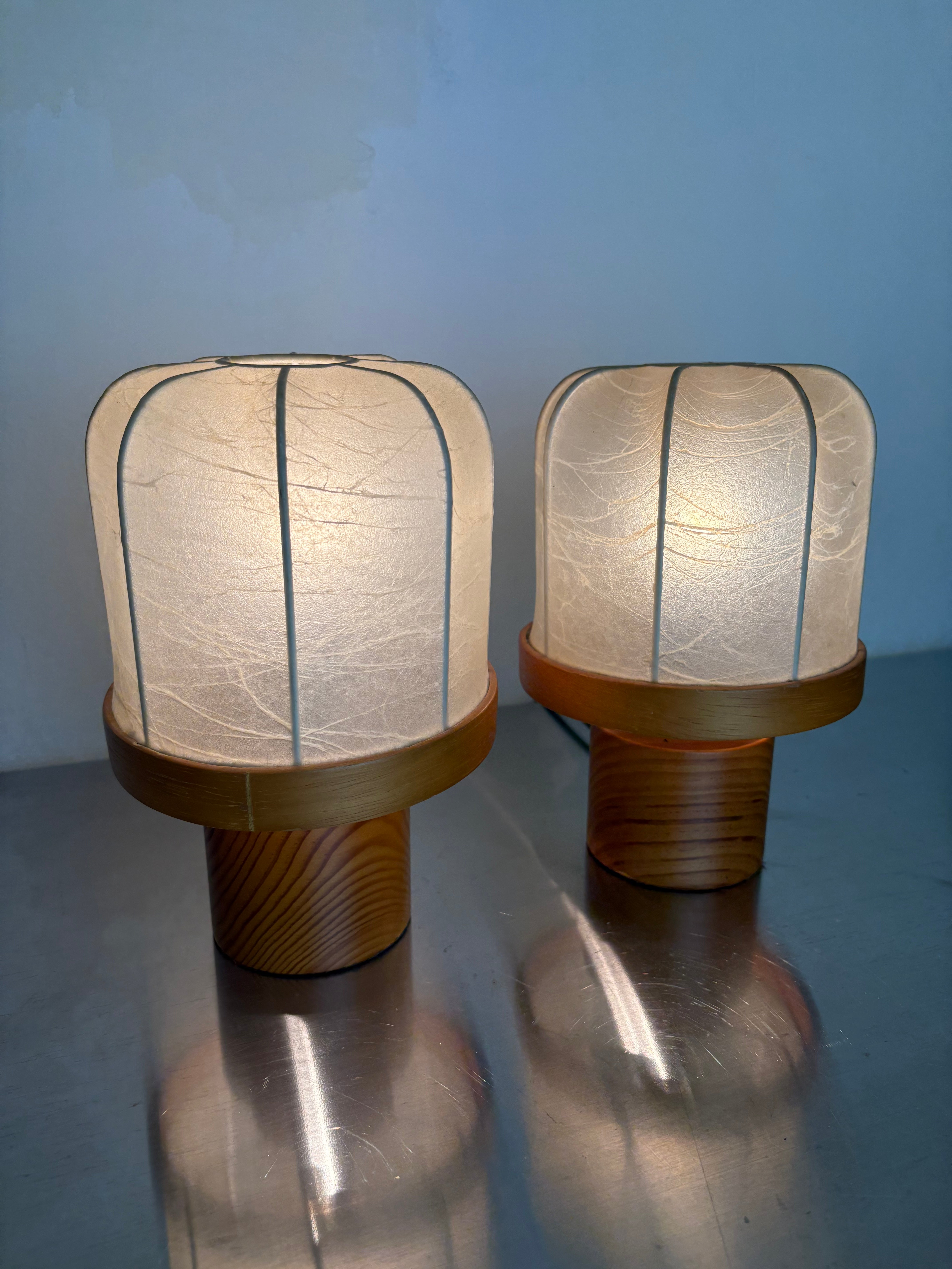 Pair of cocoon table lamps with pine, Italy, 1970's