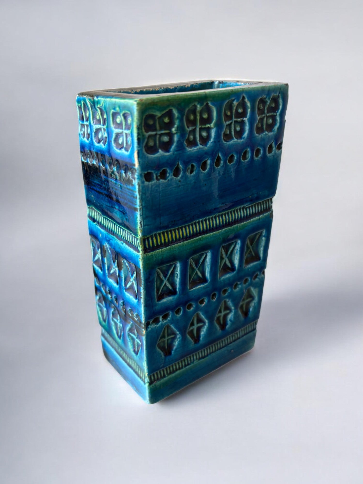 Rhimini blue ceramic vase by Aldo Londi for Bitossi, Italy, Circa 1960