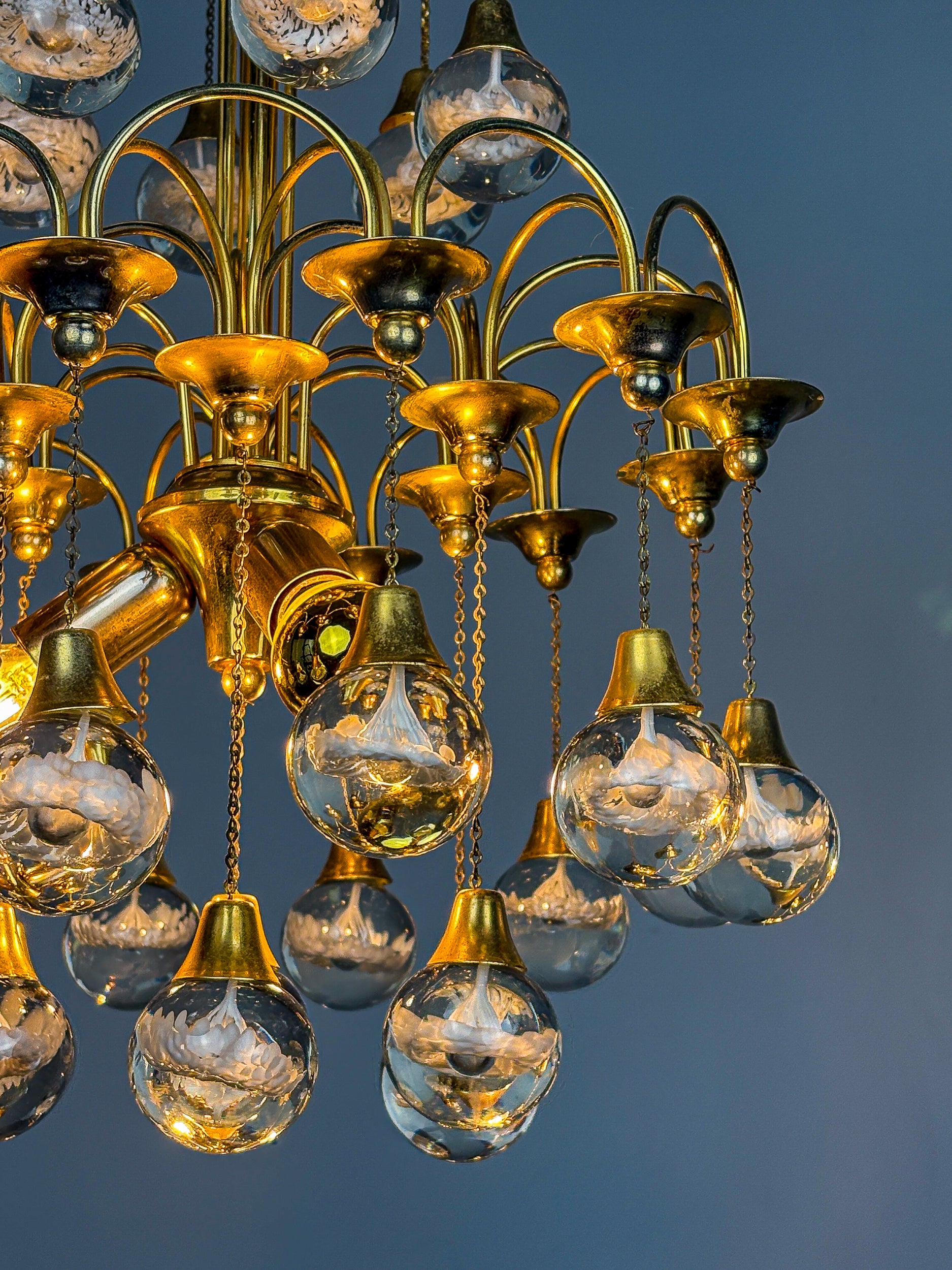 Gaetano Sciolari cascade chandelier for Venini, murano glass drops, italy, Circa 1970's