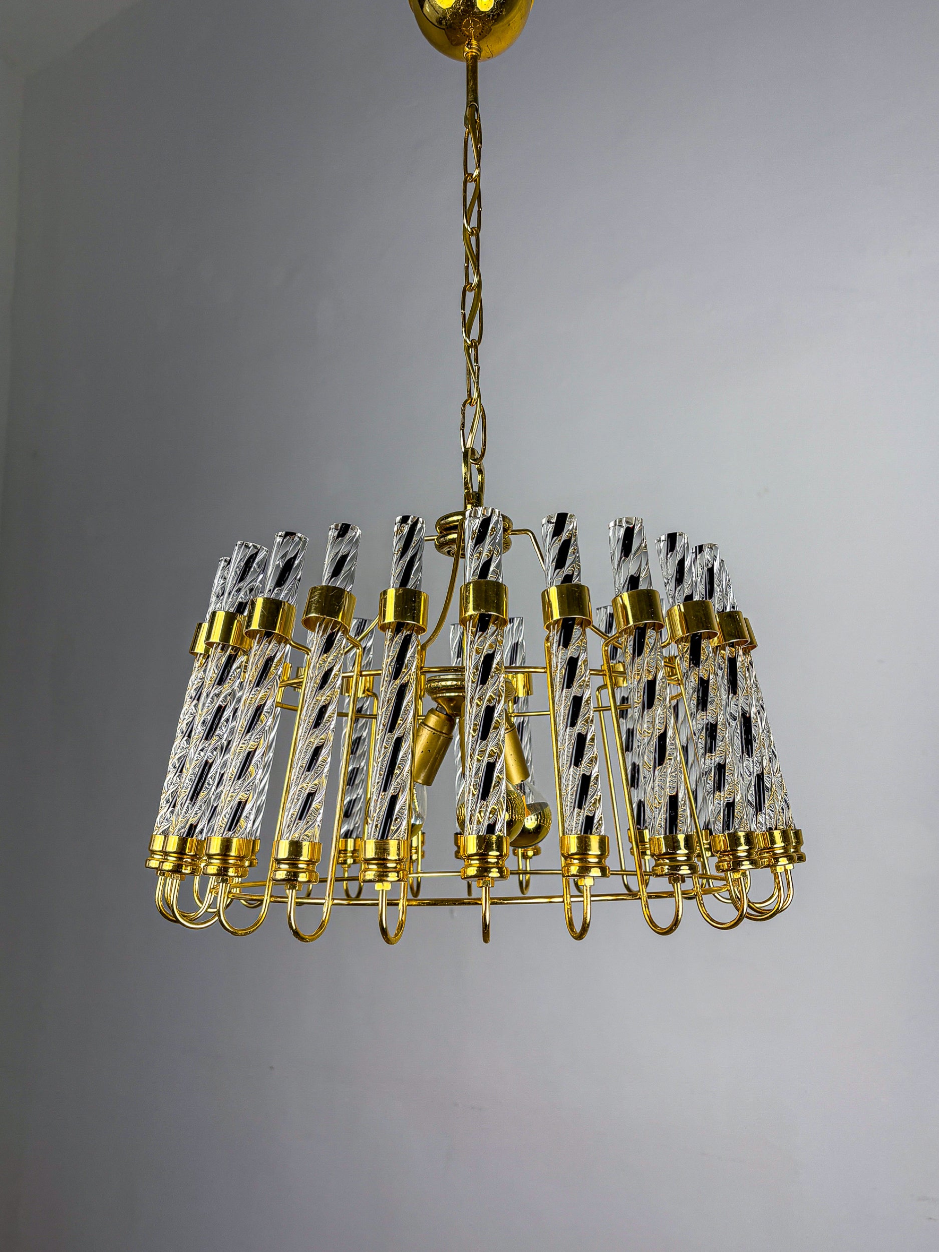 Murano Twisted Prism Chandelier – Gold Brass Frame, Italy 1970s