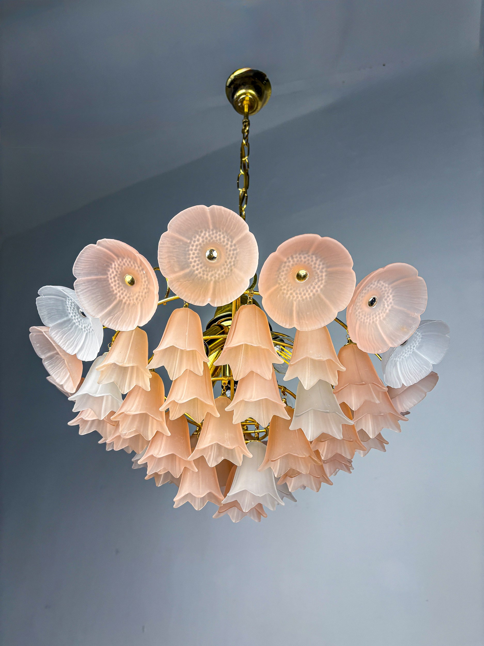 Bicolore 4-tiers floral murano glass chandelier, pink & white glass, italy, 1970'S
